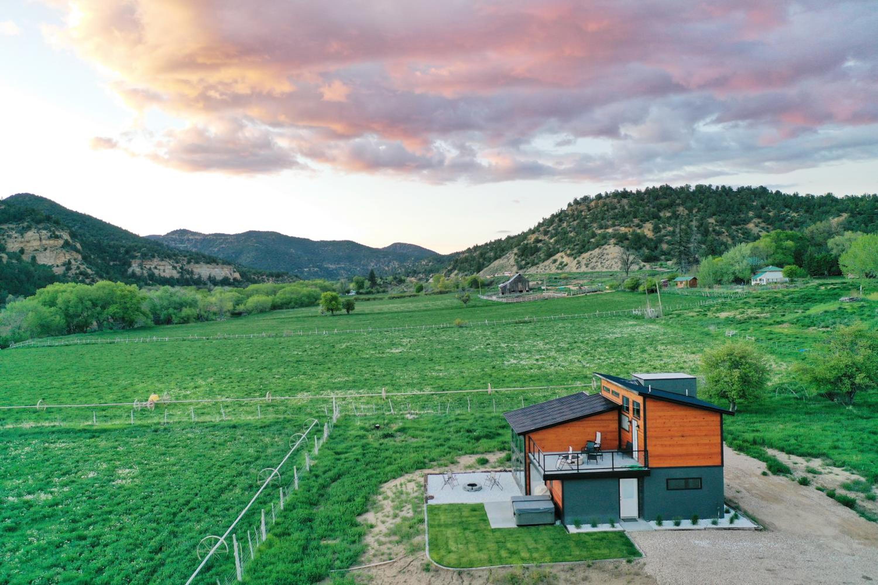 Glendale Vacations - Apple Hollow Cabins - Property Image 29