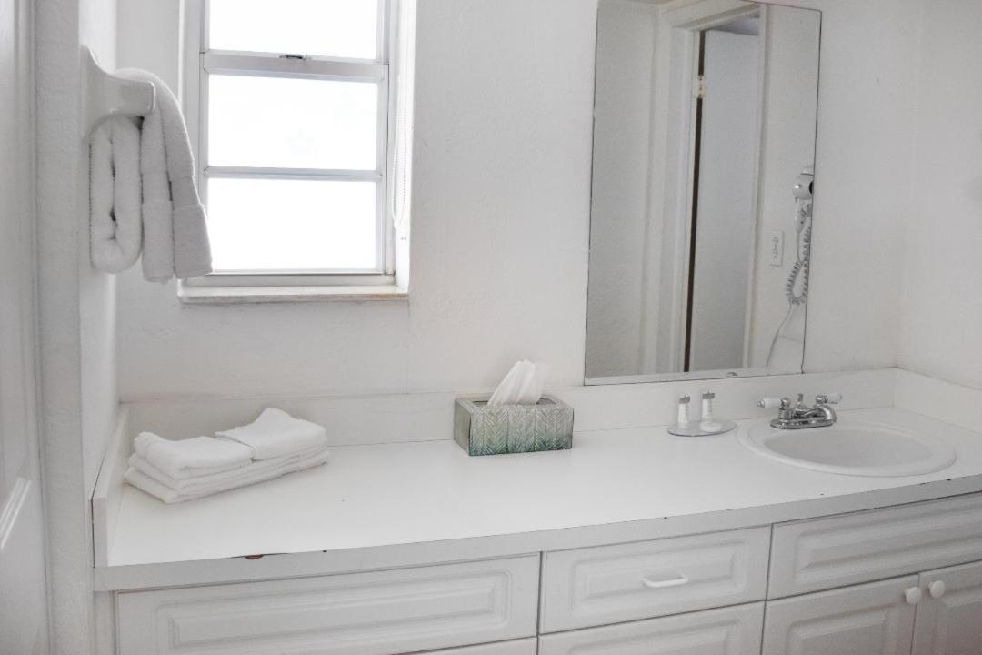 Suites at Coral Resorts