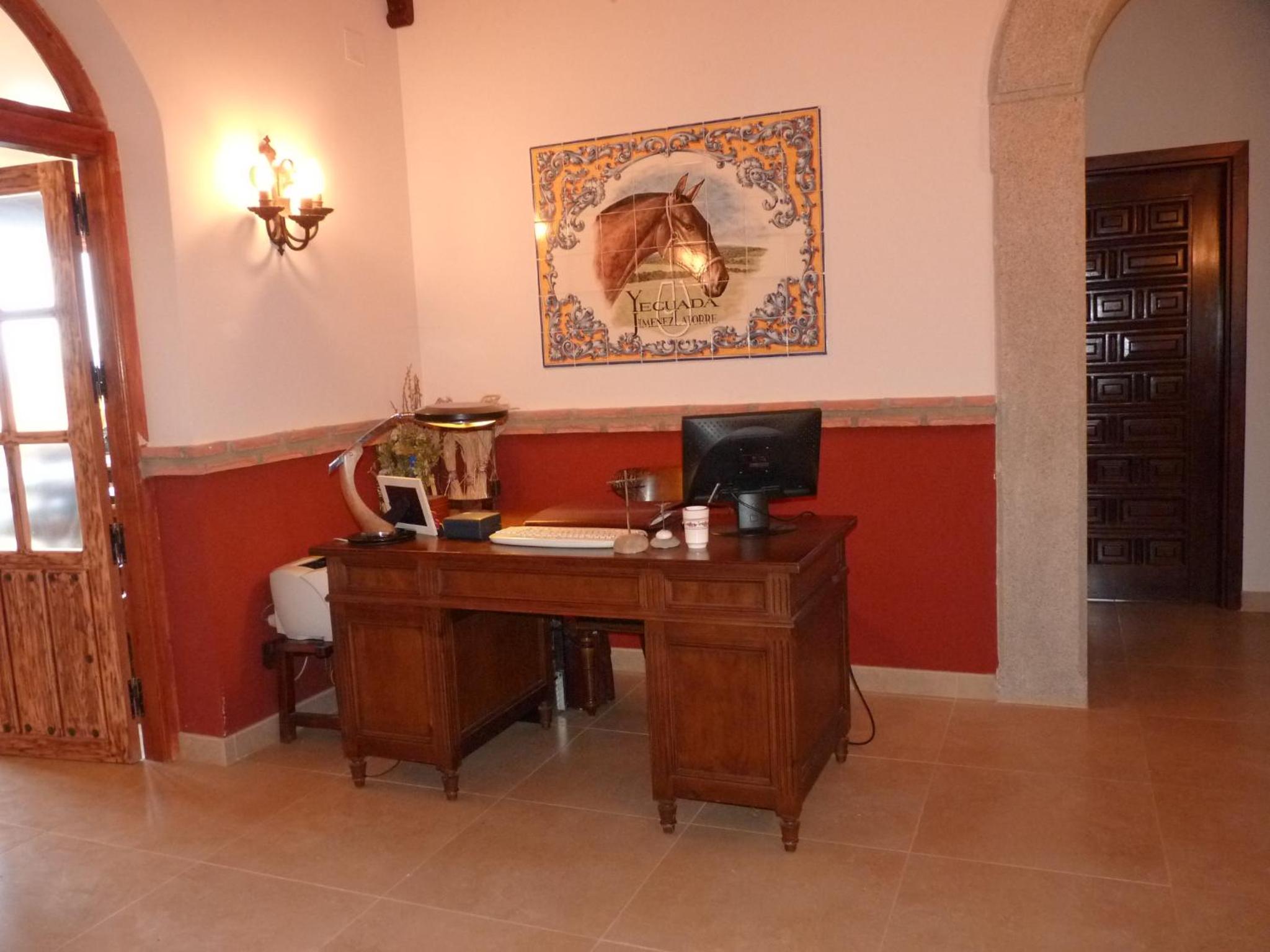 Photo 18