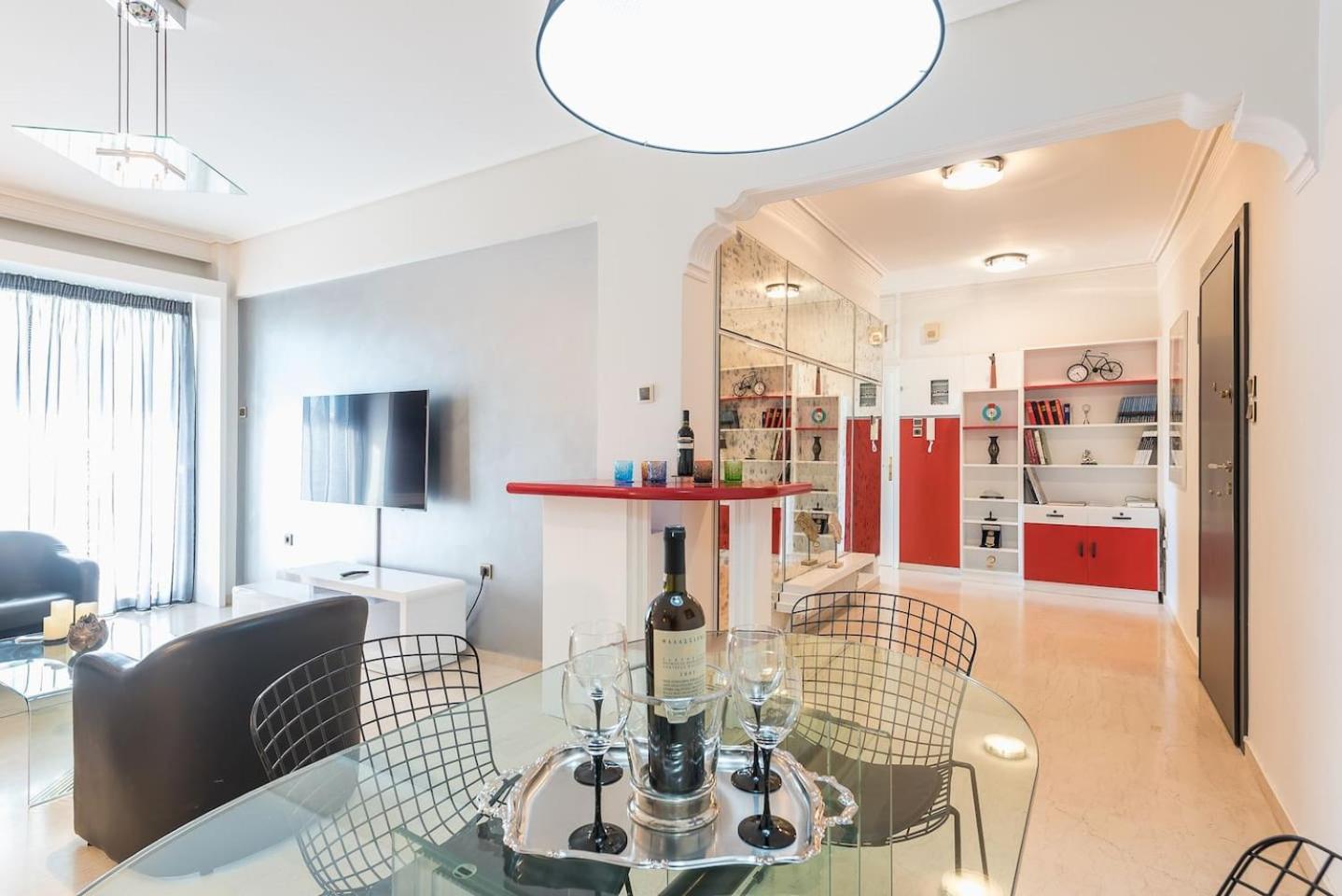 Seaside Central Apartment