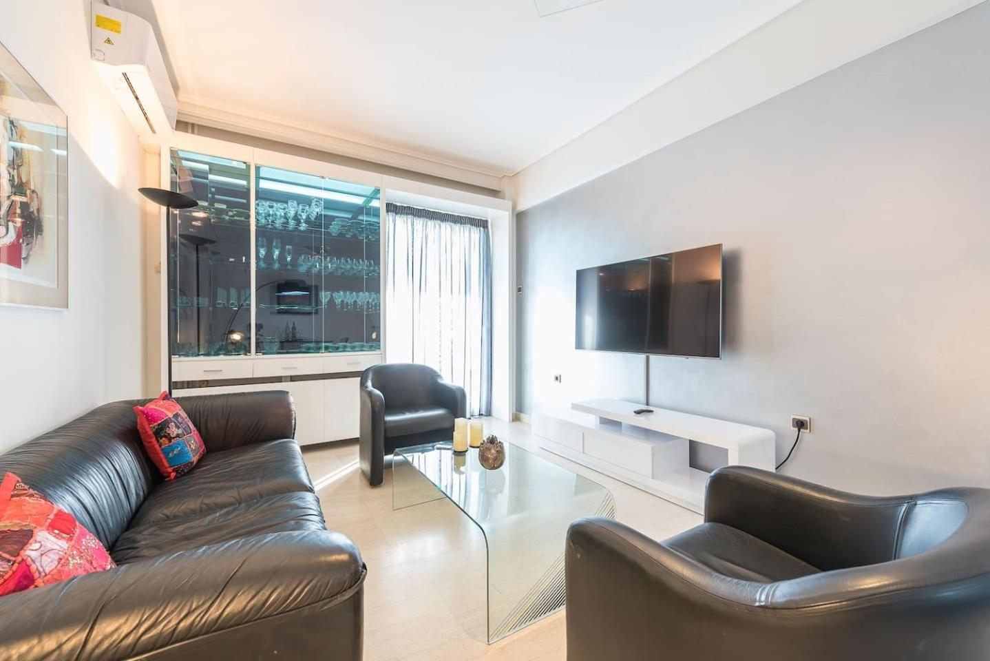 Seaside Central Apartment