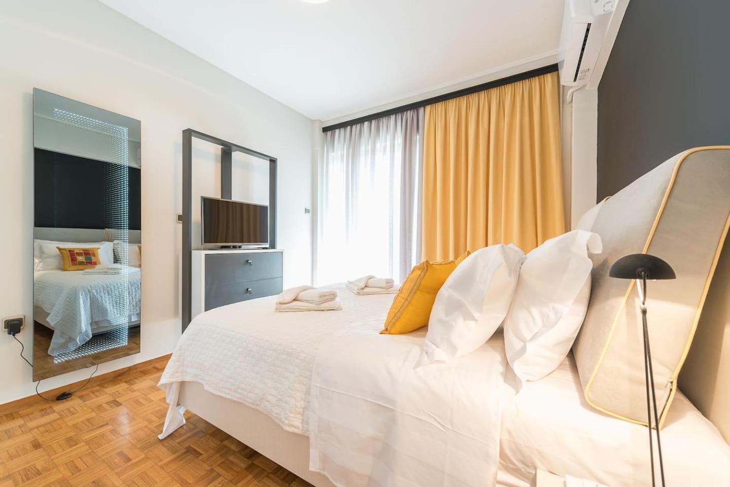 Seaside Central Apartment