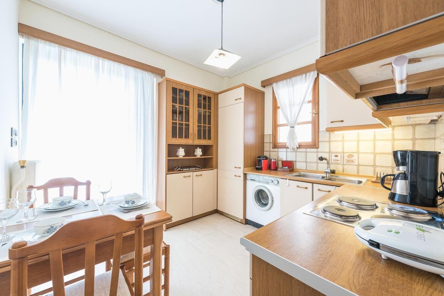 Seaside Central Apartment