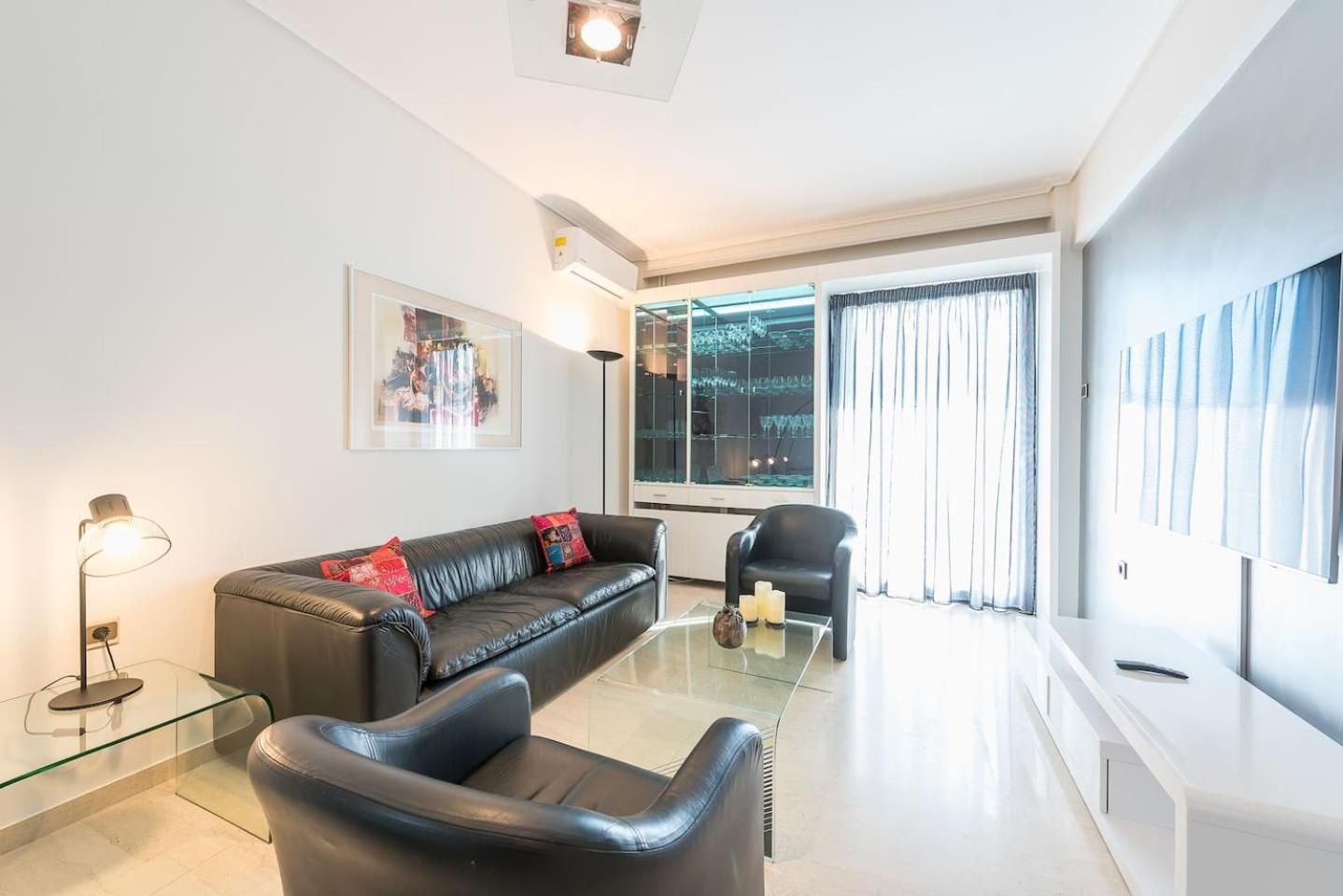 Seaside Central Apartment
