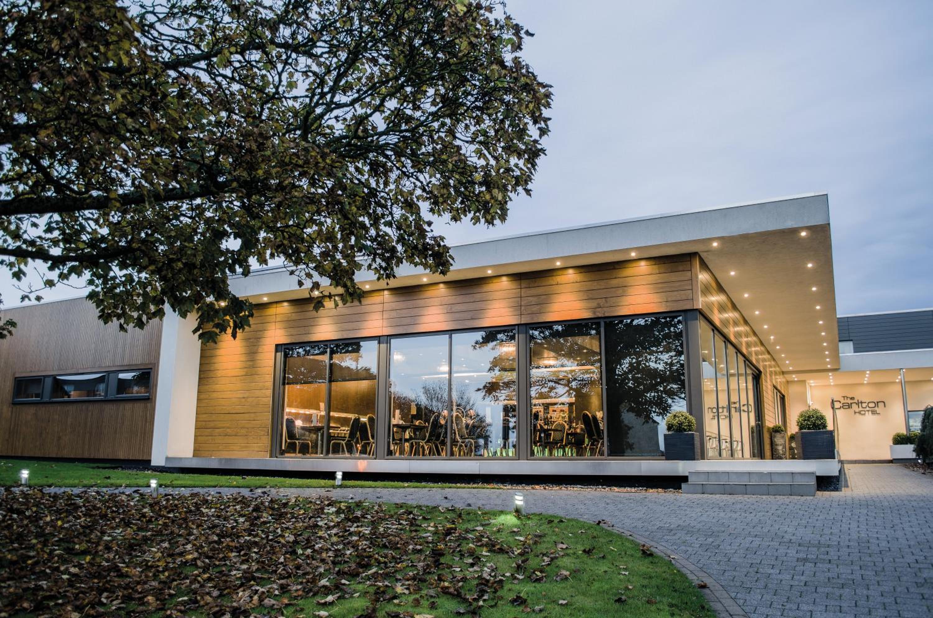 Hotel Carlton Hotel - Image 1