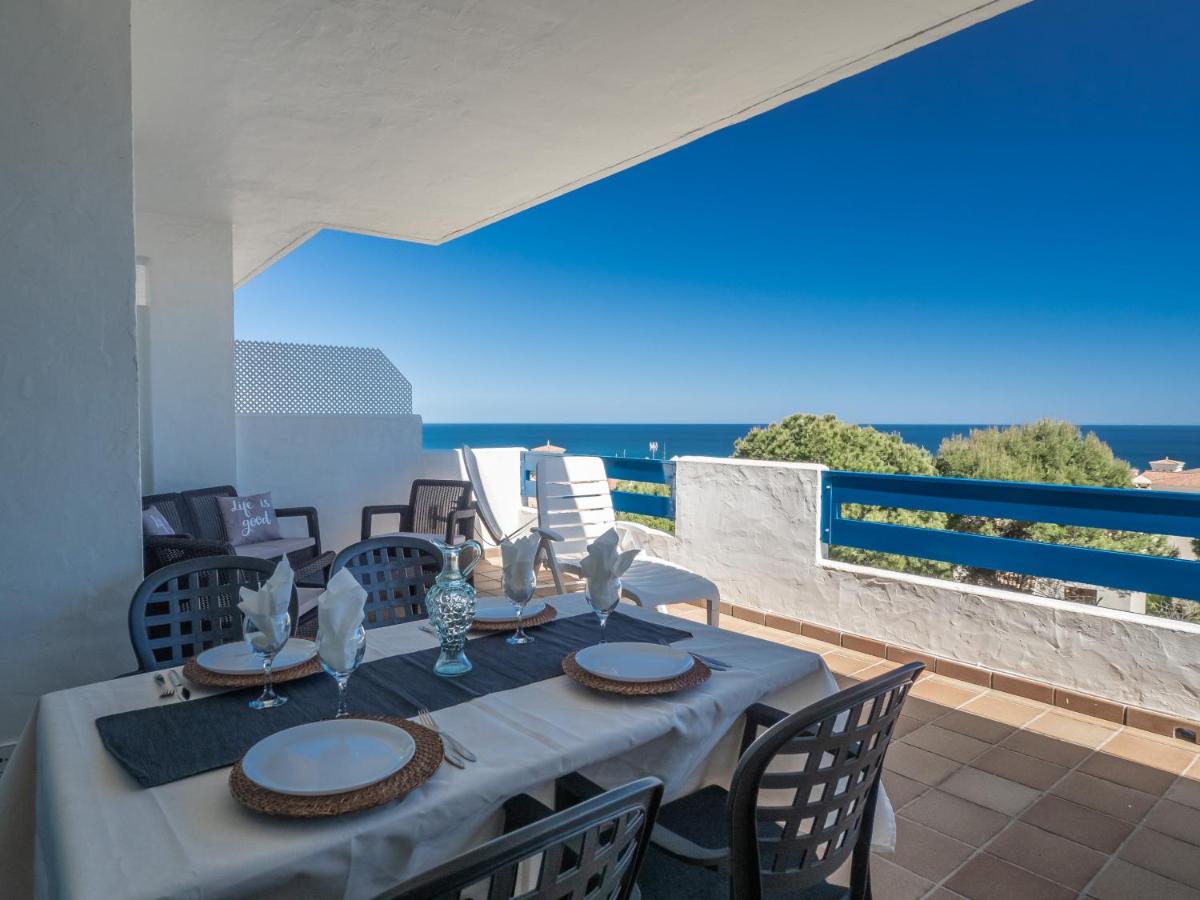 2284-Apt with big terrace with sea view view 4