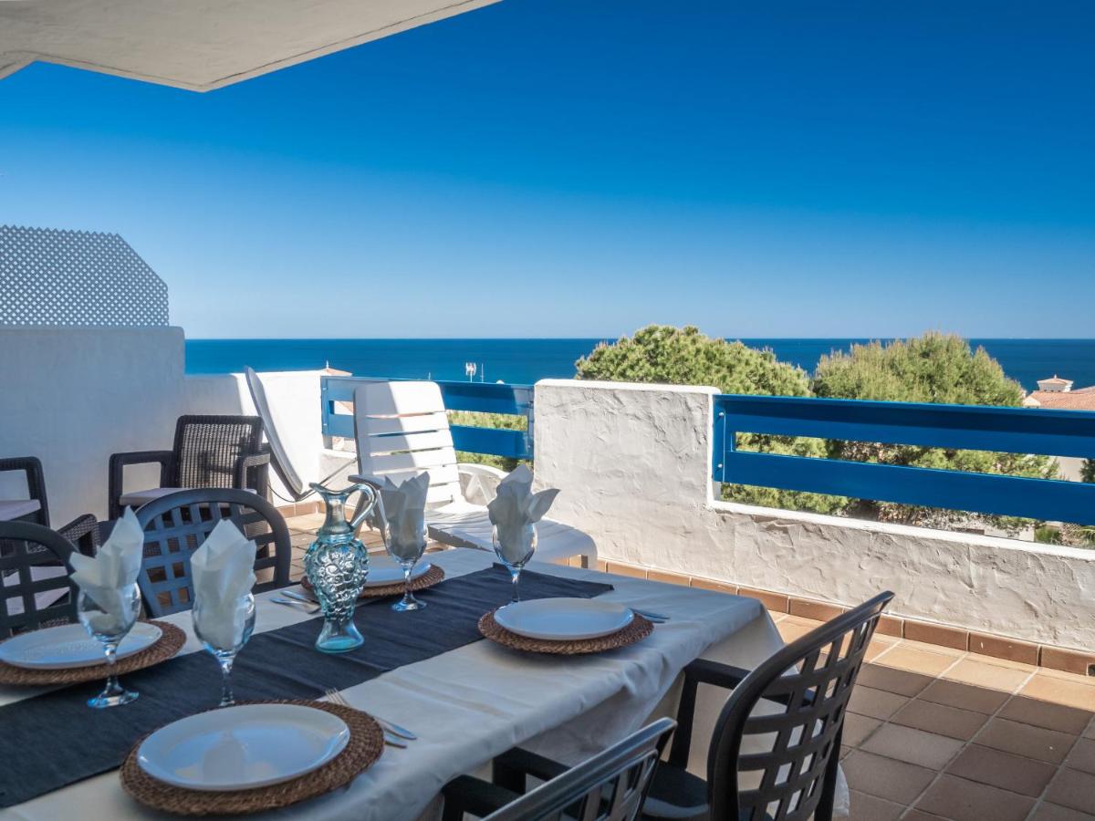 2284-Apt with big terrace with sea view view 3