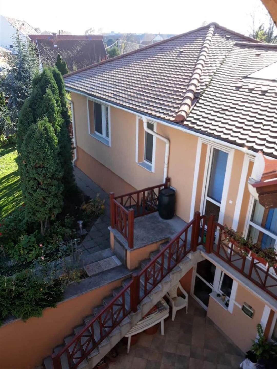 Kenézy Lux Apartman Vendégház