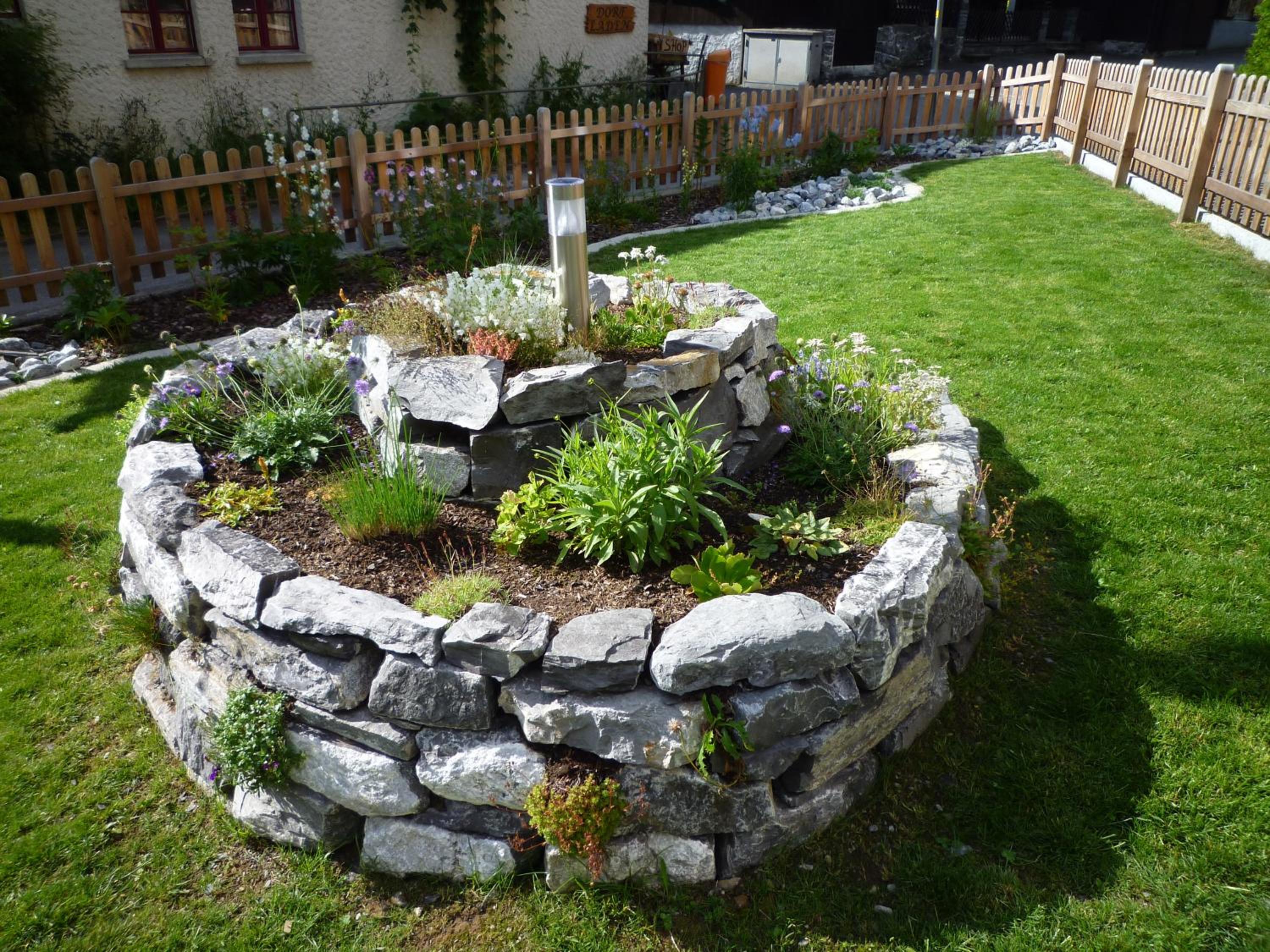 Photo 12