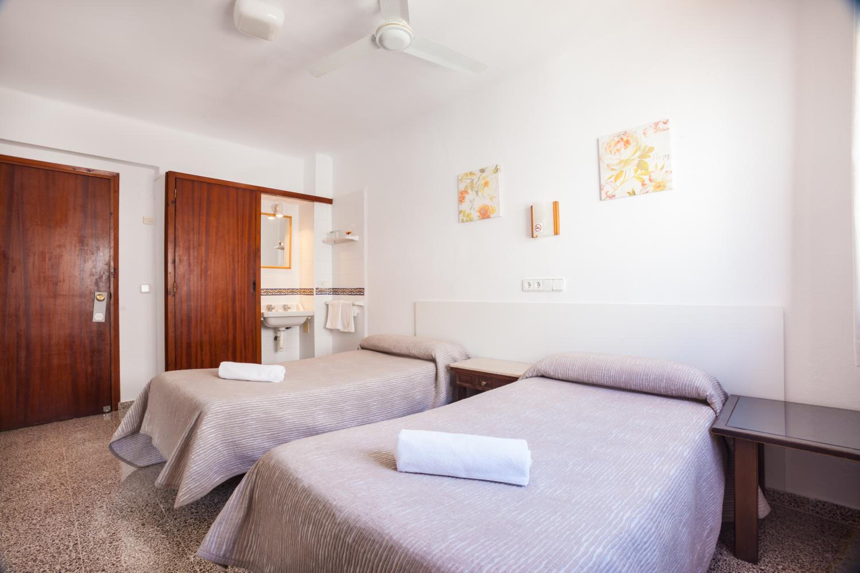 Hostal Las Nieves view 5