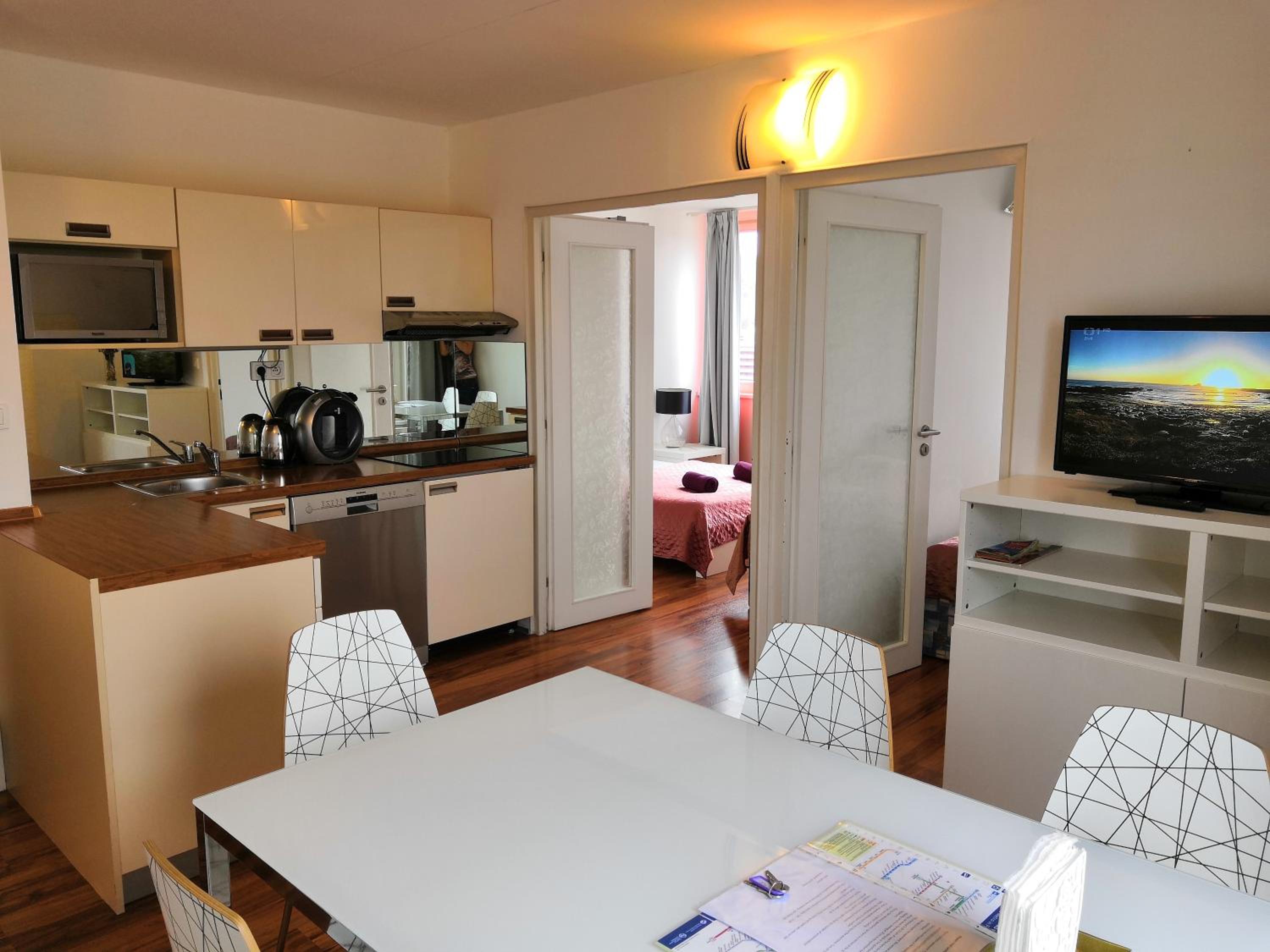 Golden Family Apartments