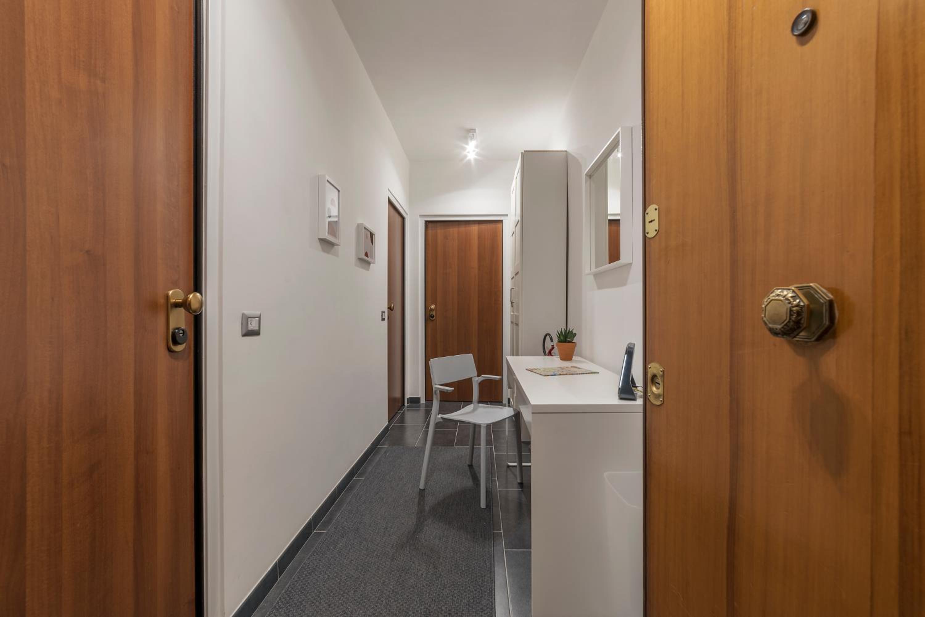 Nomentana White Apartments