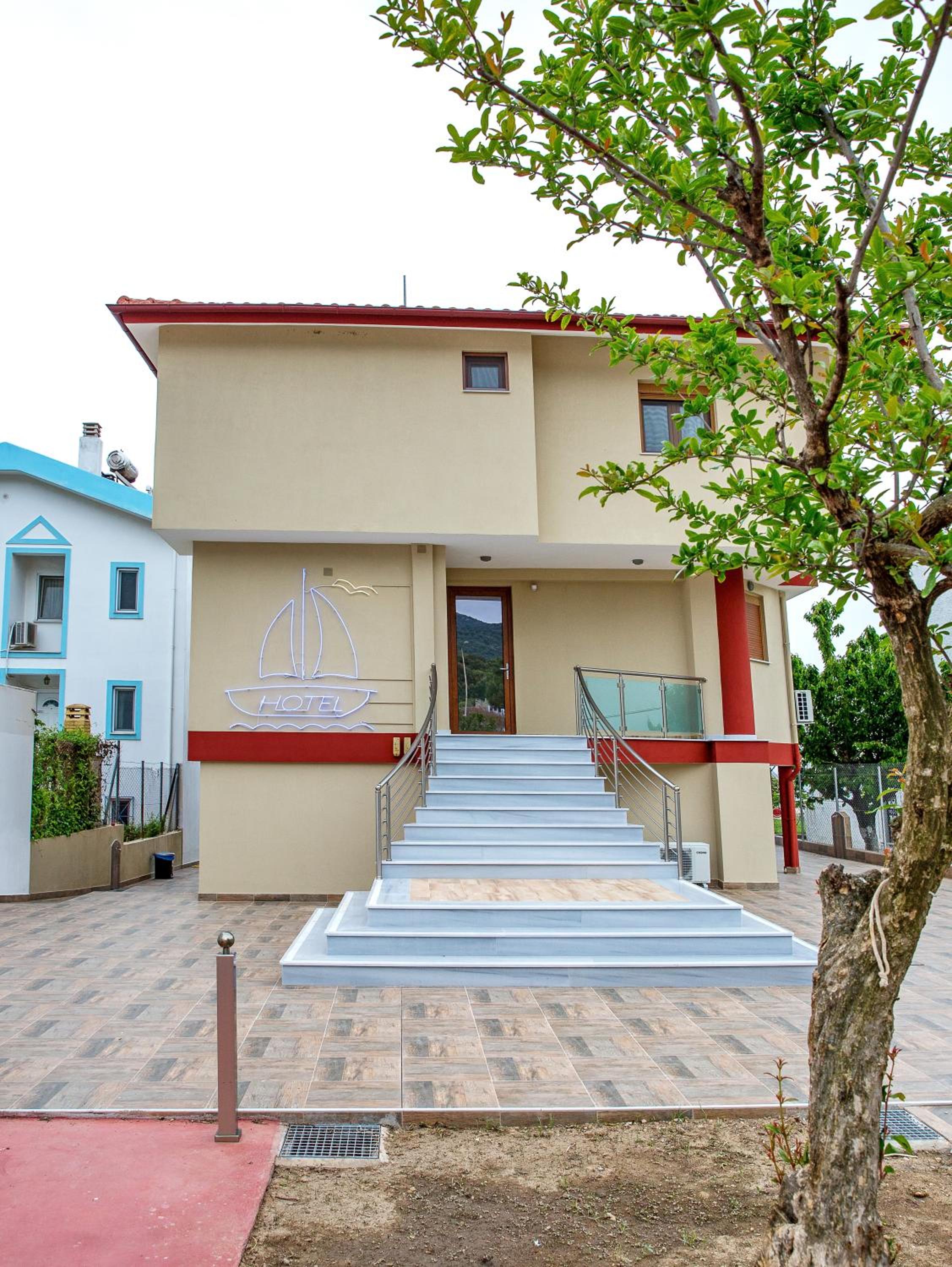 Rent House Karavi view 5