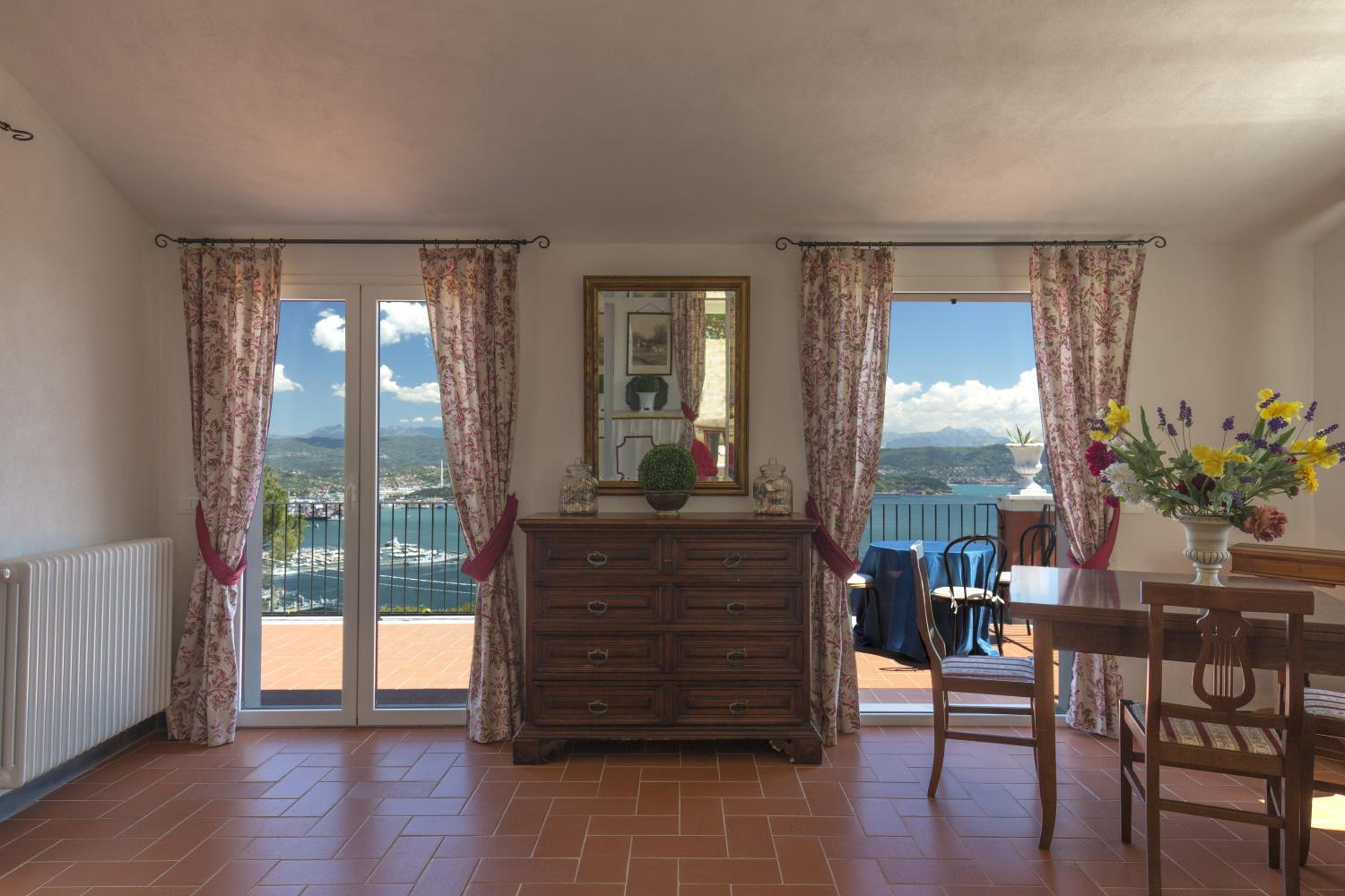 Villa Bellosguardo Apartments