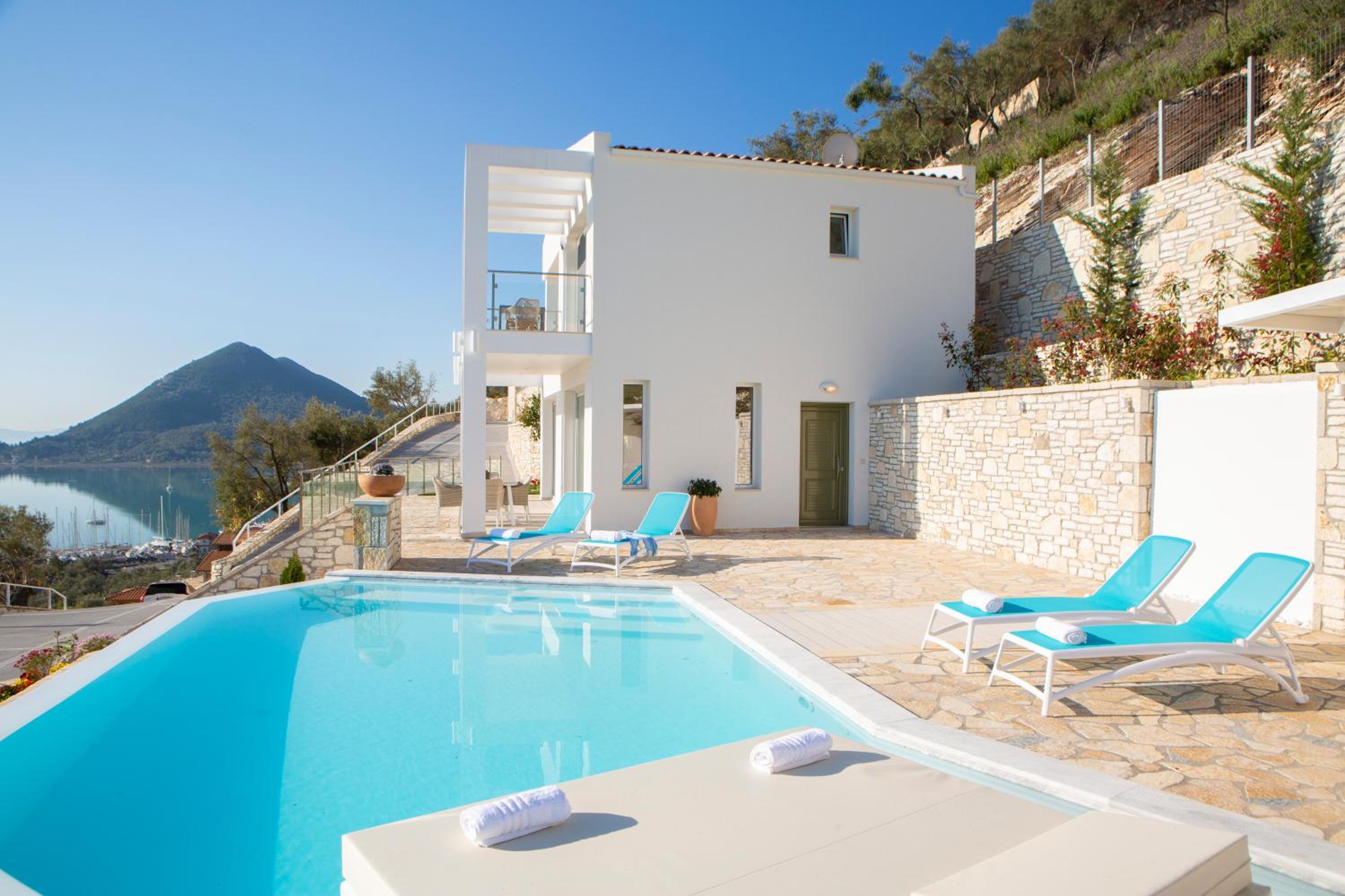 AFRODITI VILLAS Collection