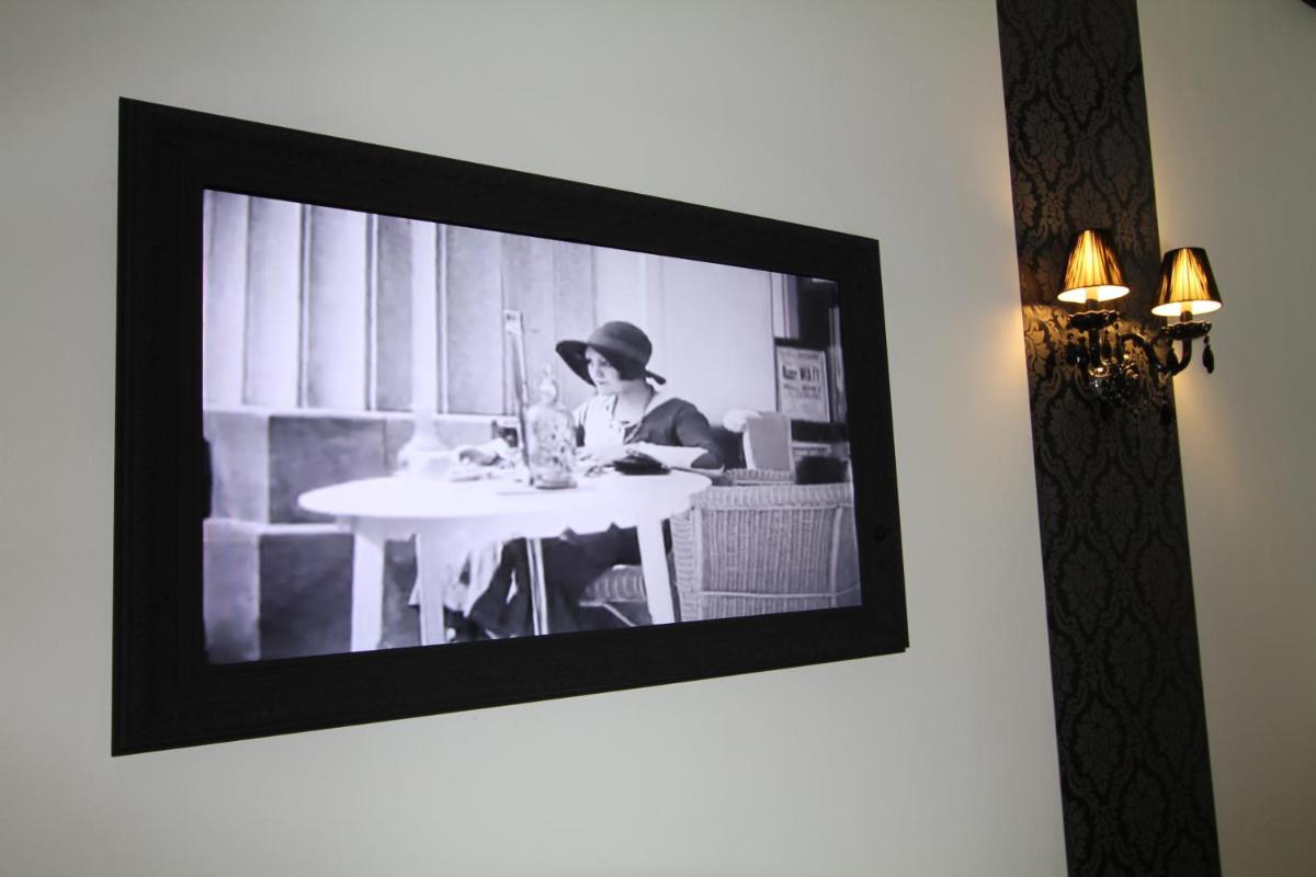 hotel reception