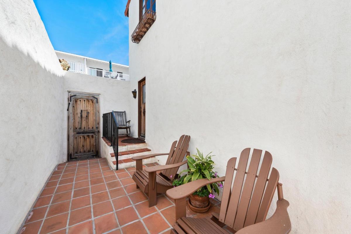 San Clemente Vacations - Oceanfront Hacienda - Property Image 3