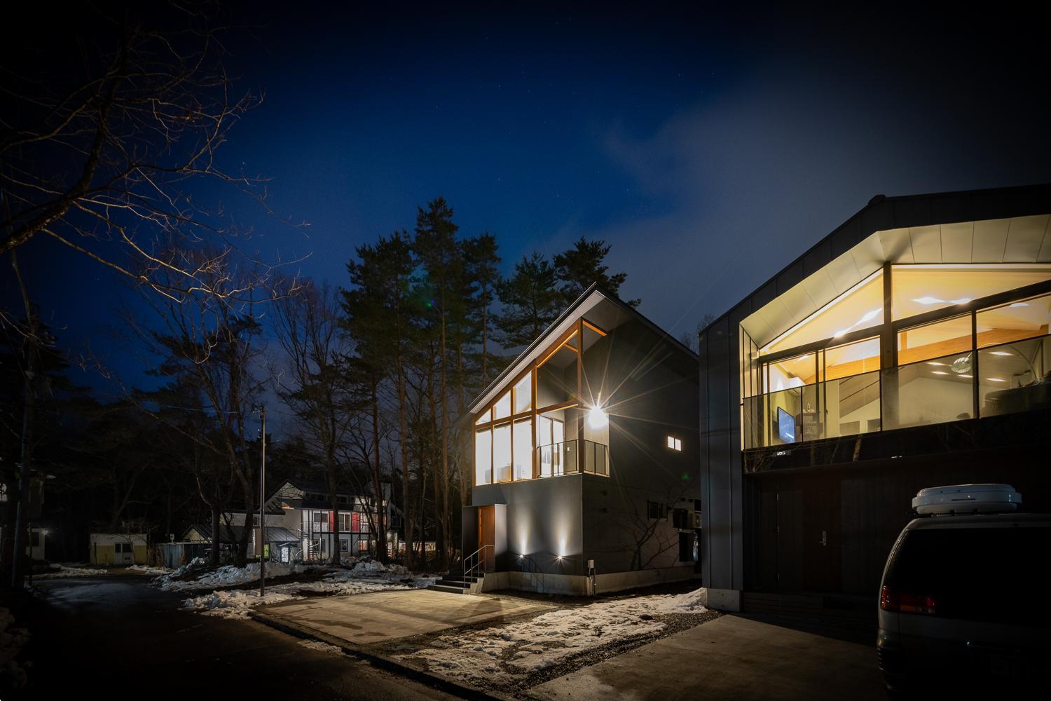 Black Crane Chalet by Hakuba White Fox Company view 2