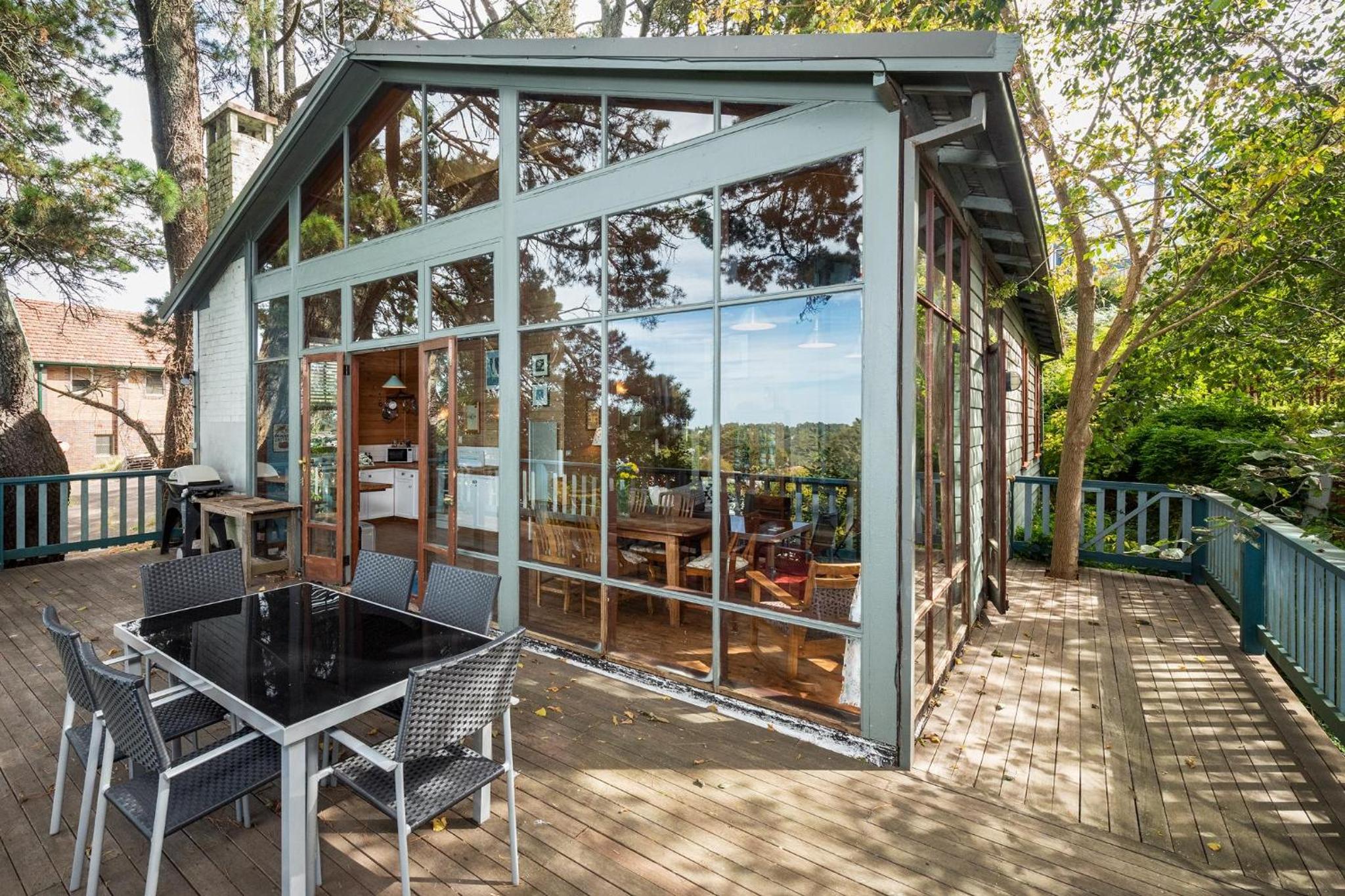 Sidneys Retreat