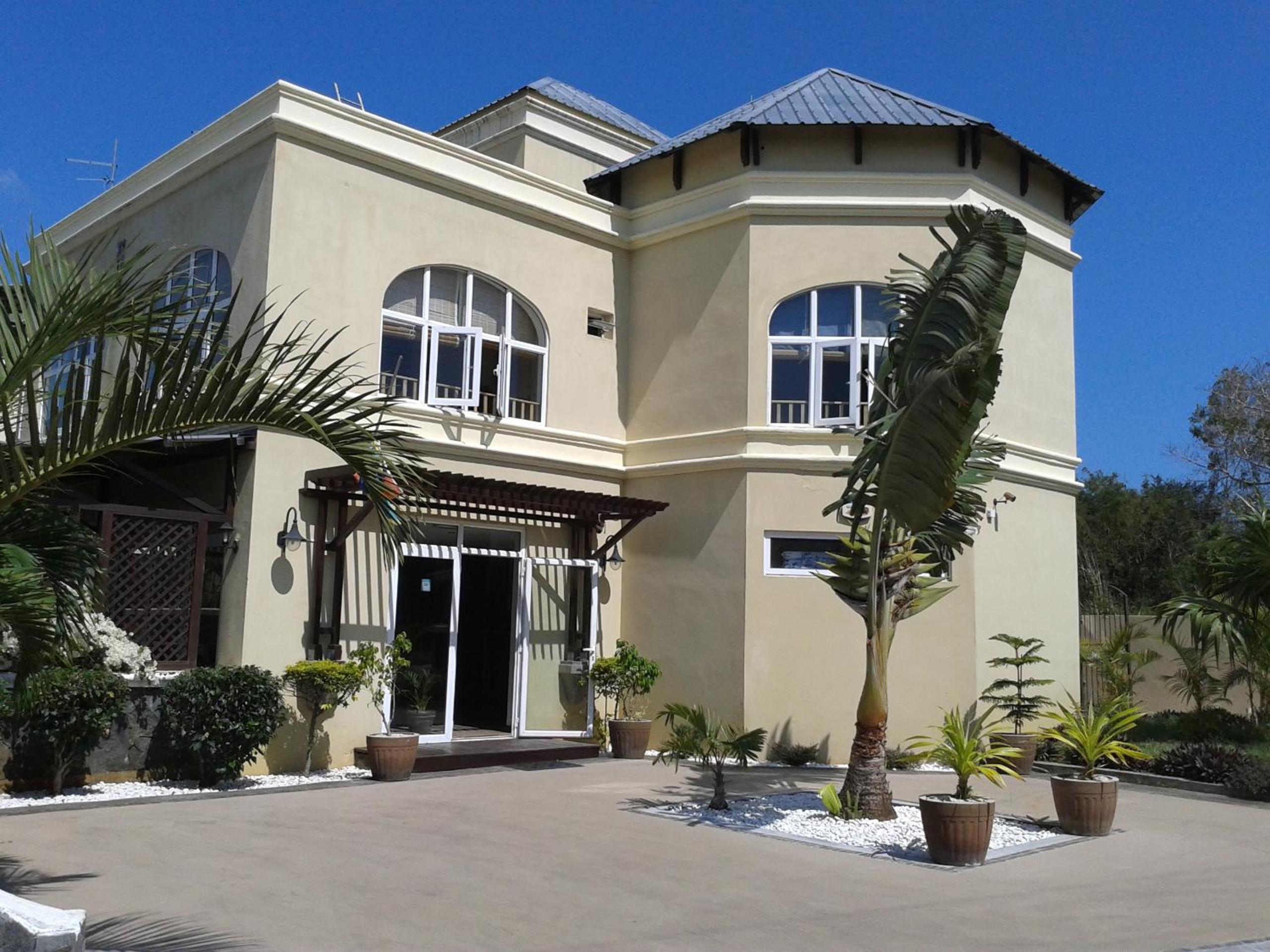 Hotel Villa Narmada - Image 1