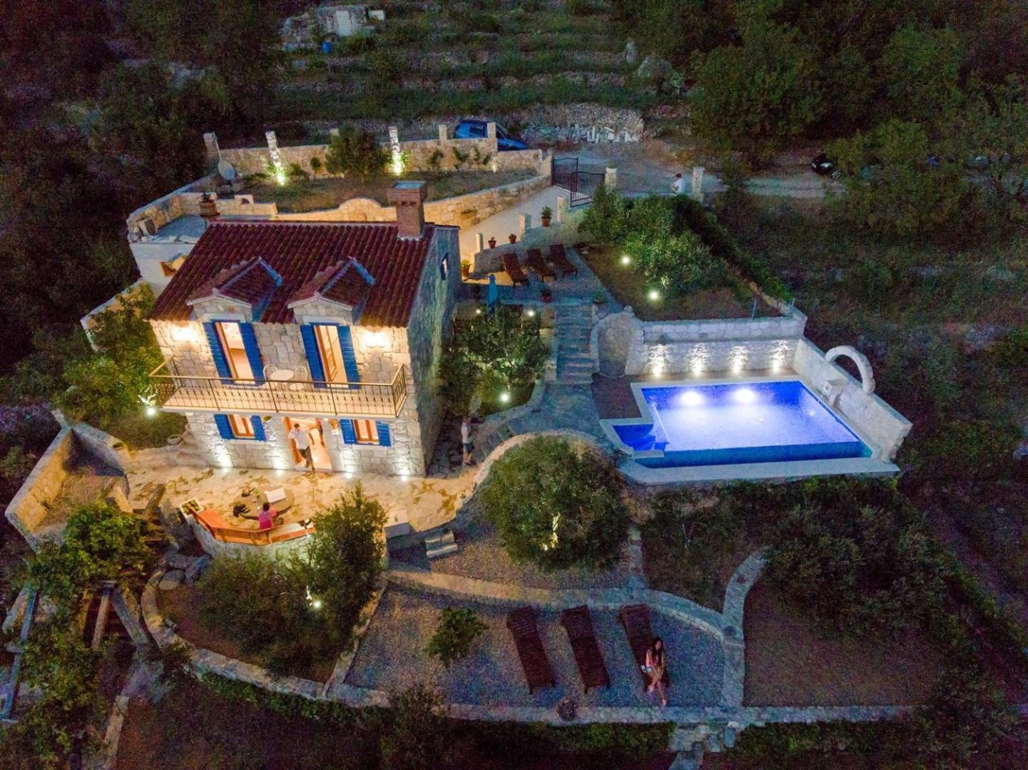 Villa Pina in Makarska, private pool view 2