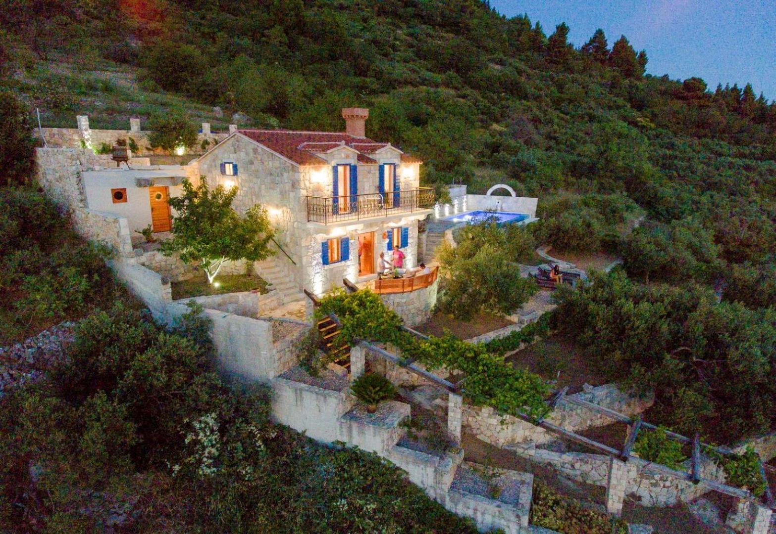 Villa Pina in Makarska, private pool view 5