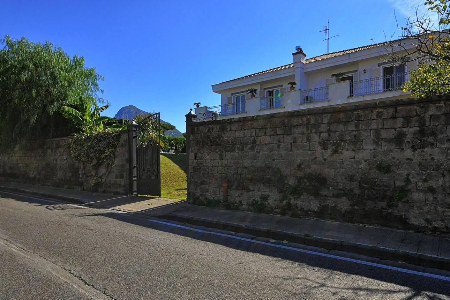 Villa Orlando photo 1