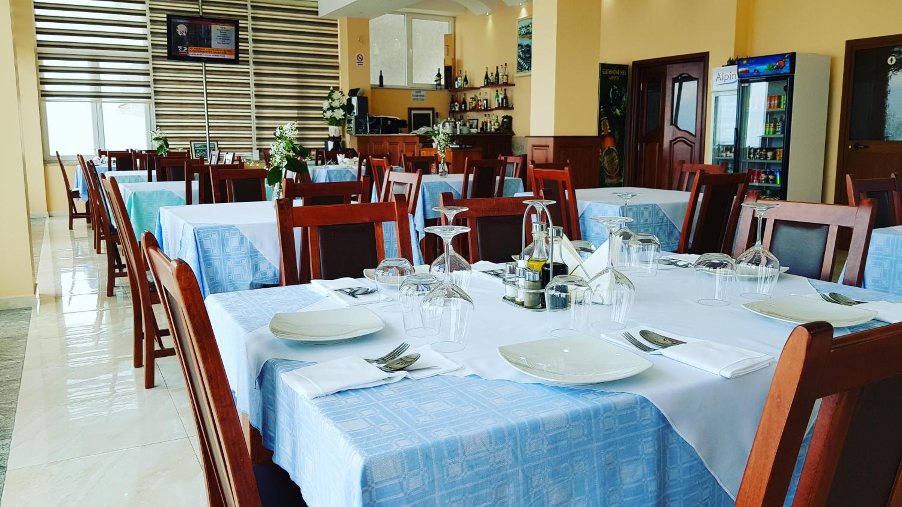 ROOMS balani