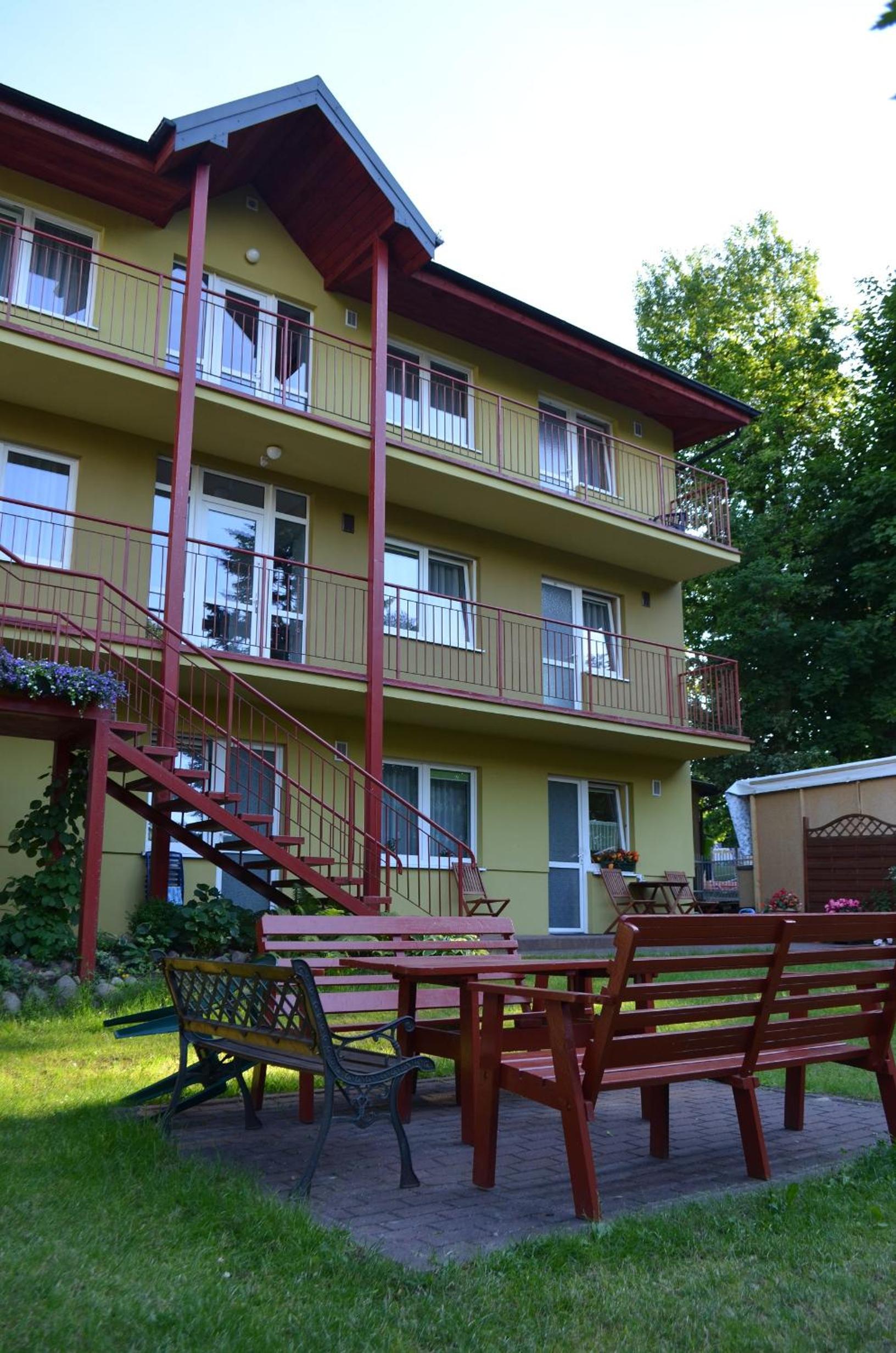 Photo 11