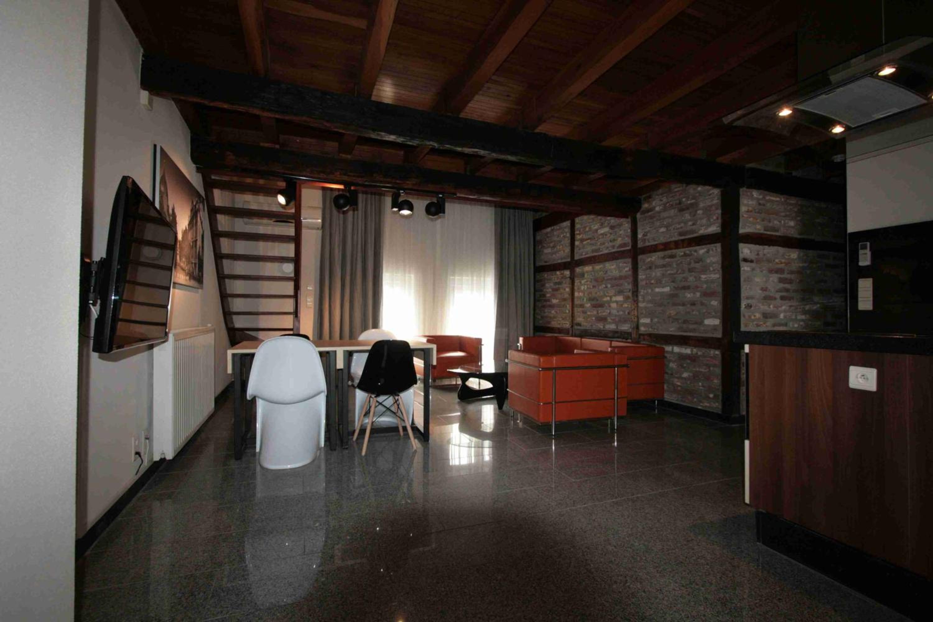 Amosa Liège City Centre Apart Regence 10