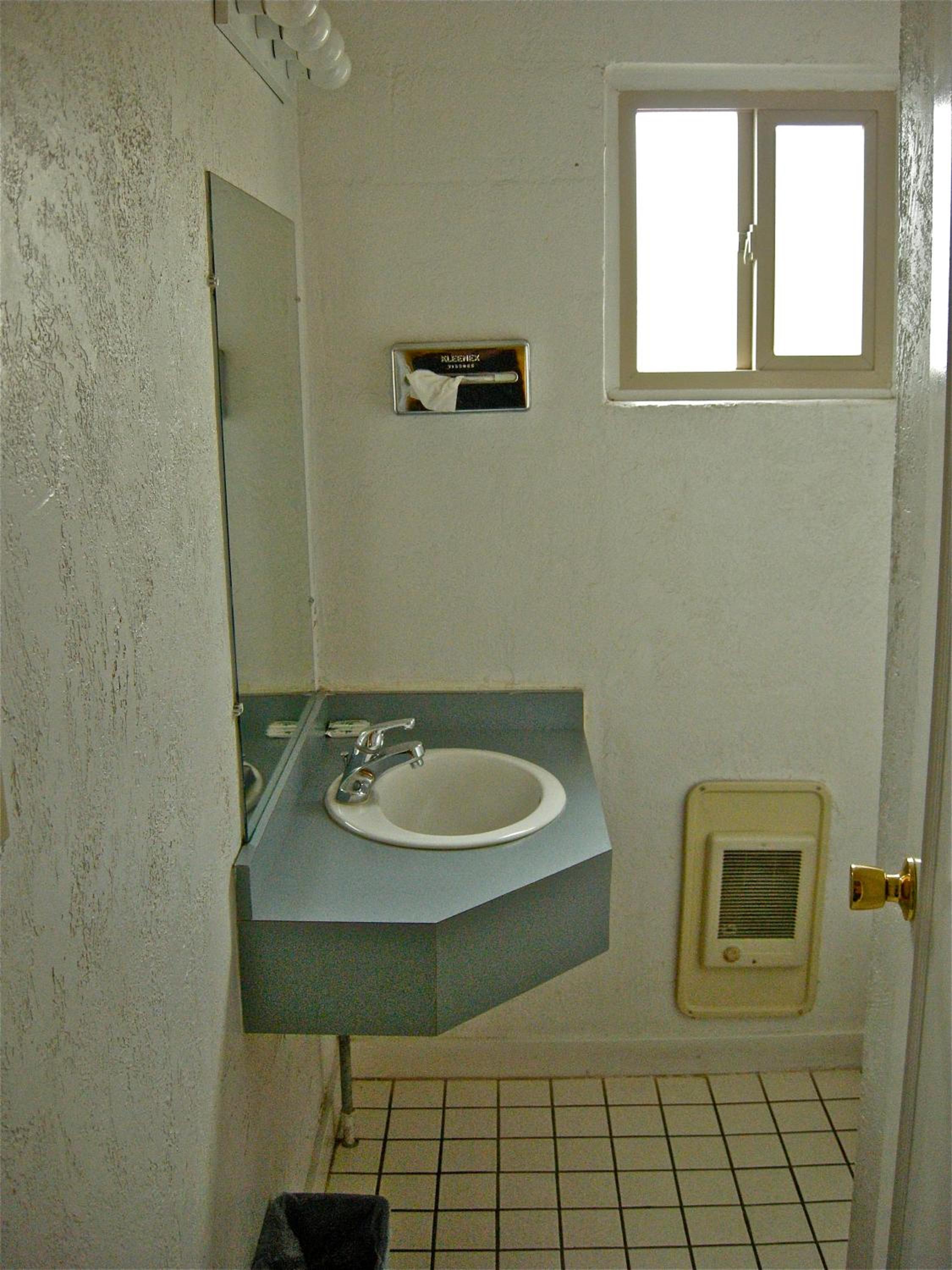 Hub Motel