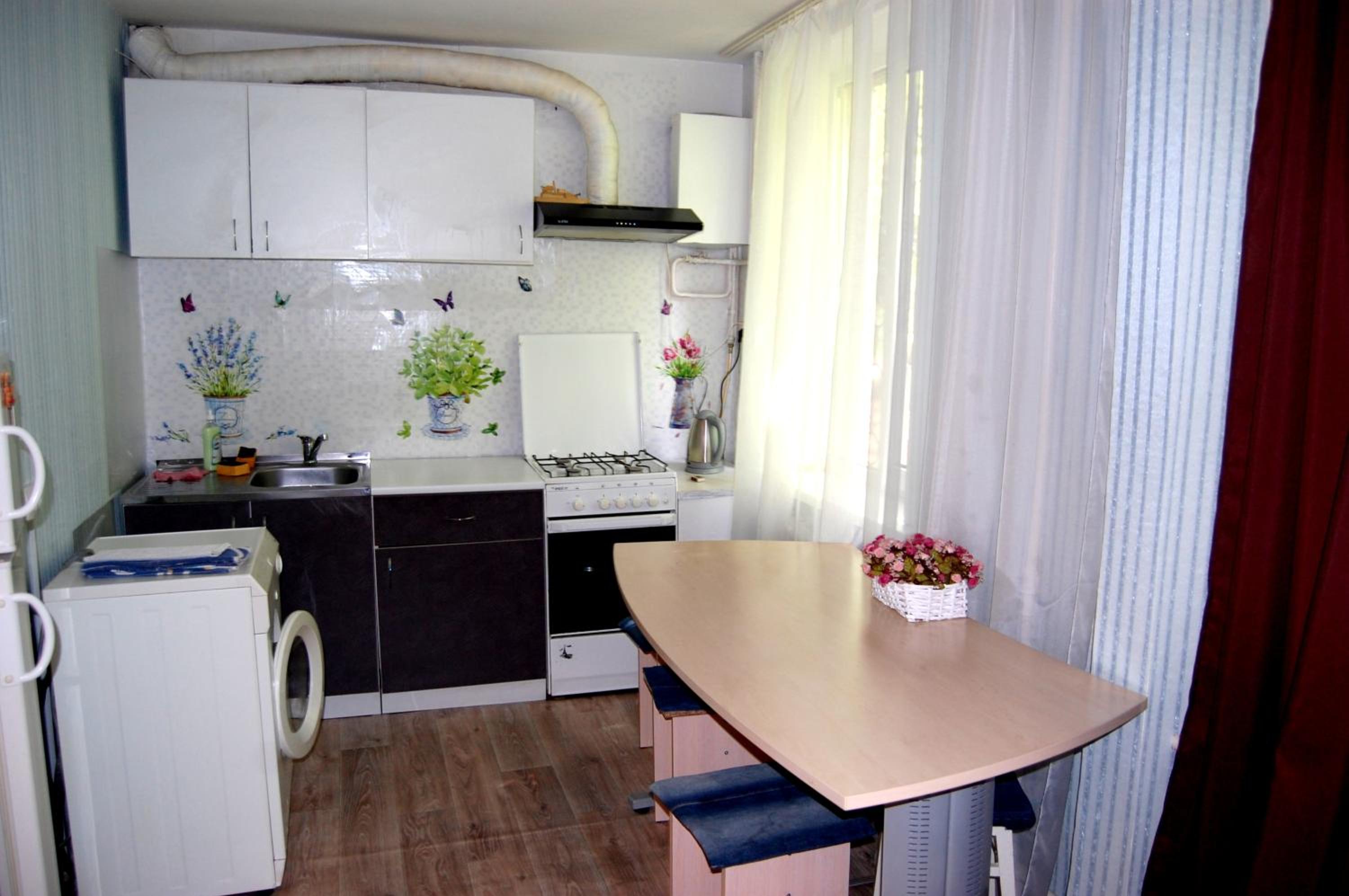 Standard Apartment on Umanskaya view 4