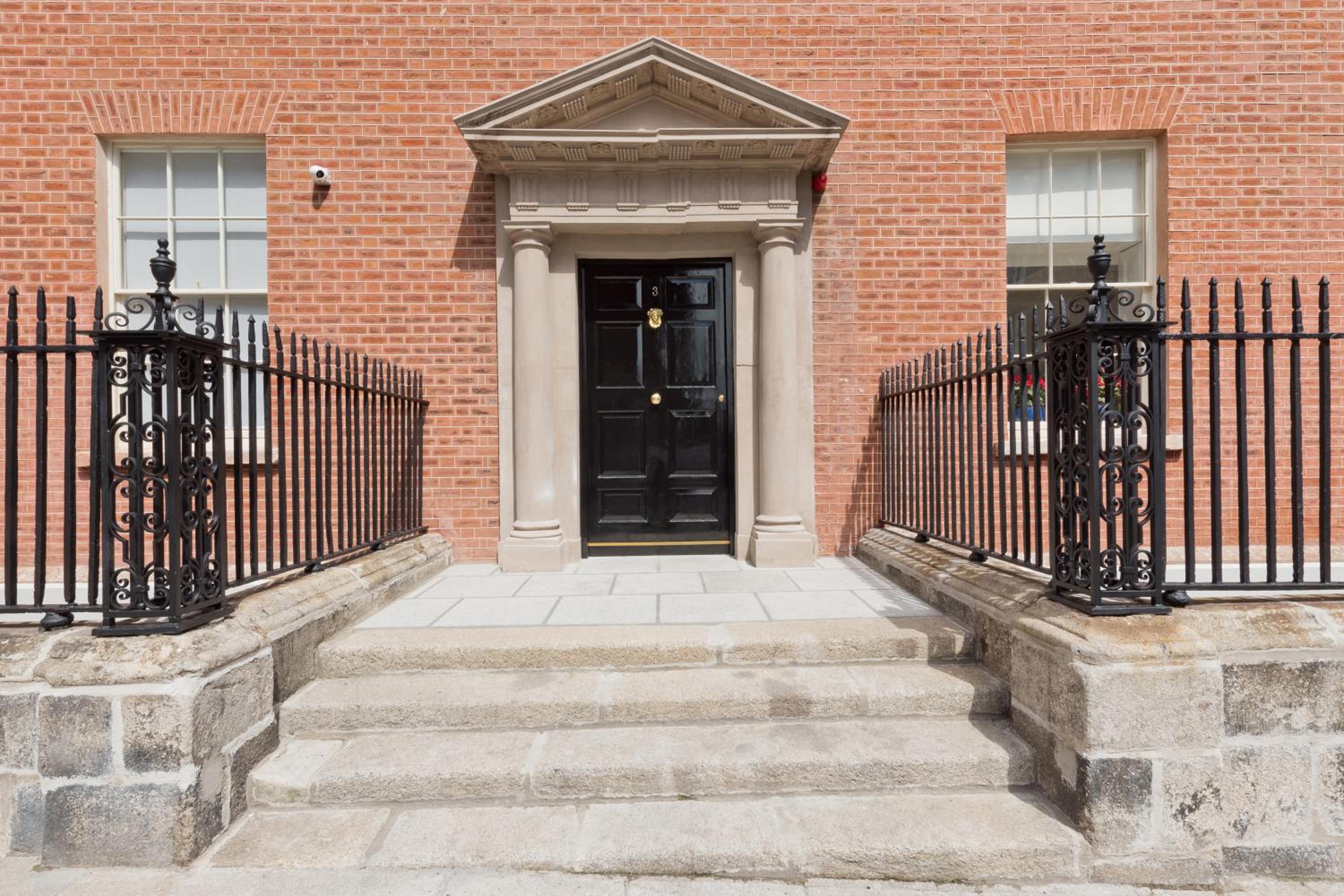 Henrietta Suites City Centre