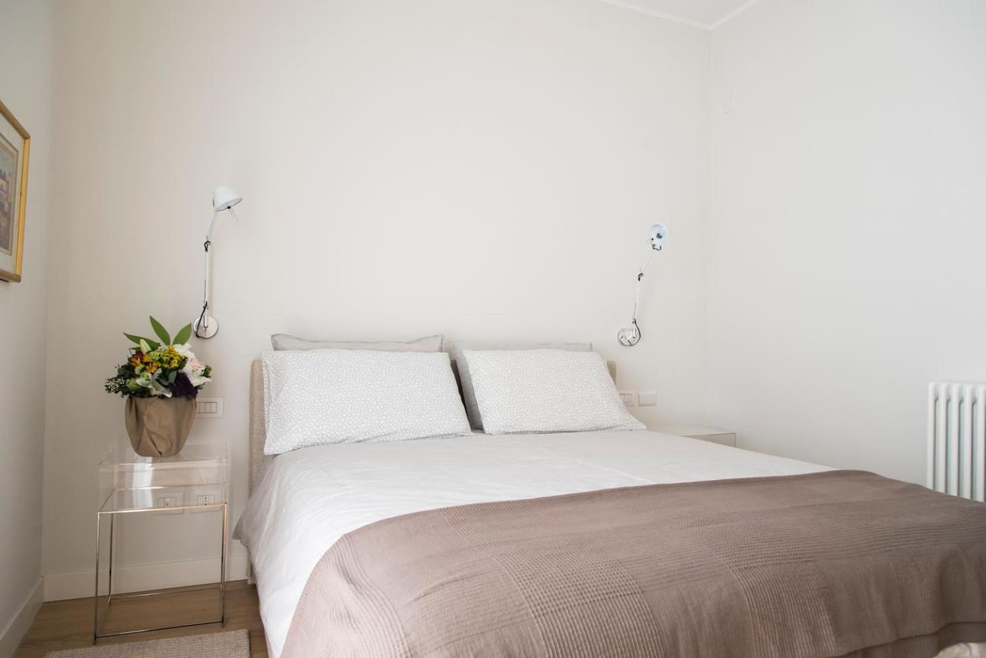 Brand new apt , City Life district