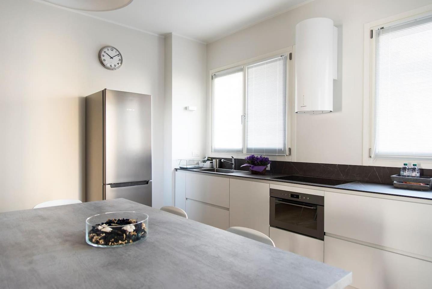 Brand new apt , City Life district