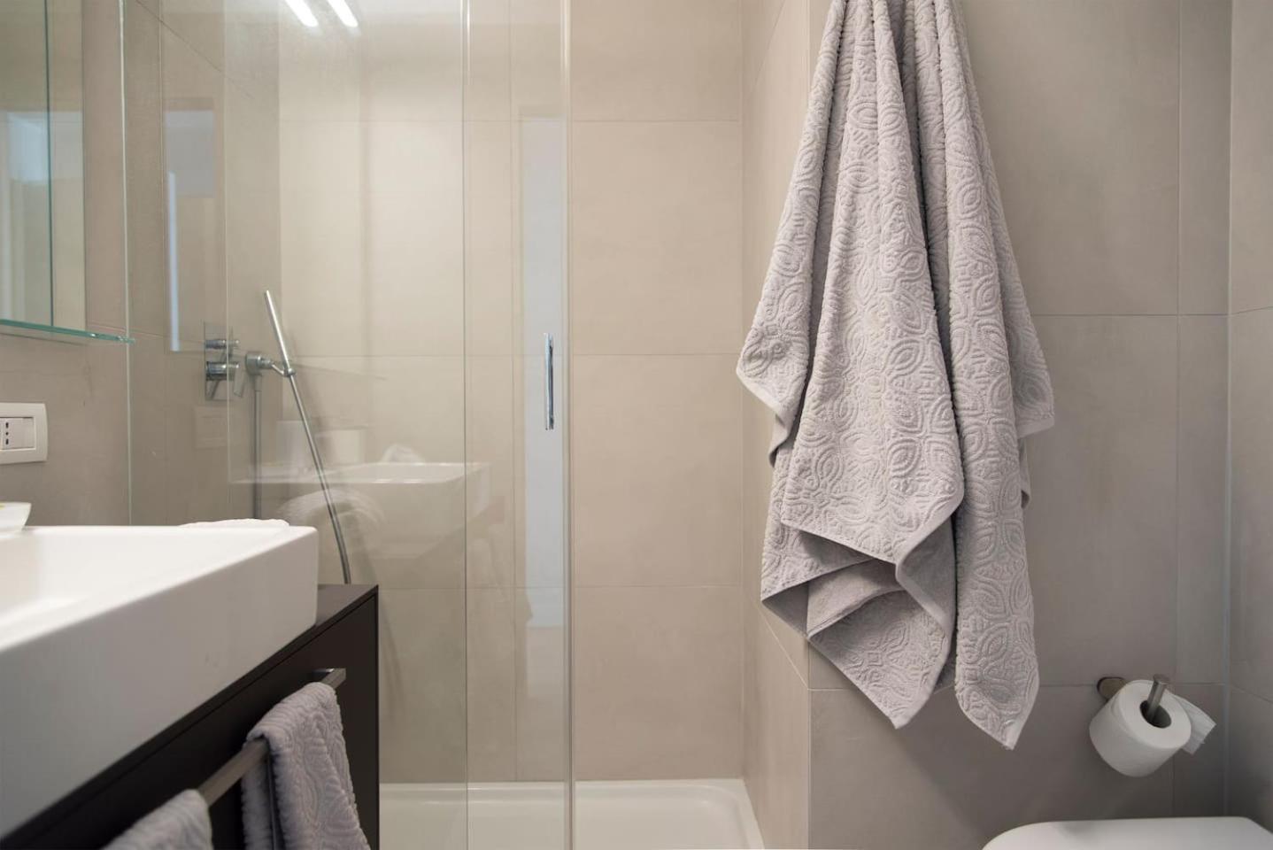 Brand new apt , City Life district