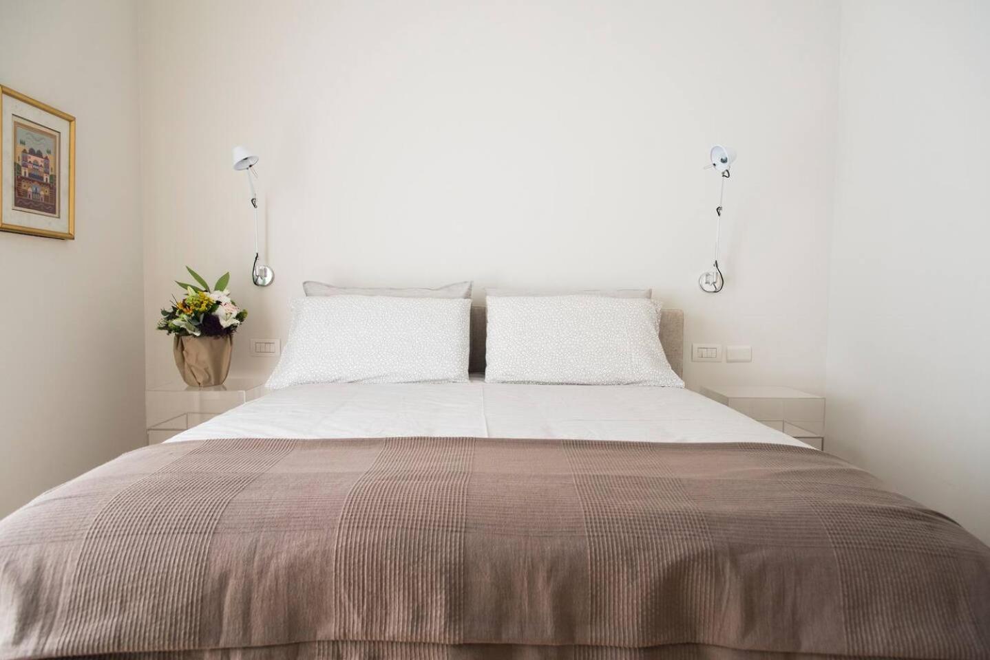 Brand new apt , City Life district