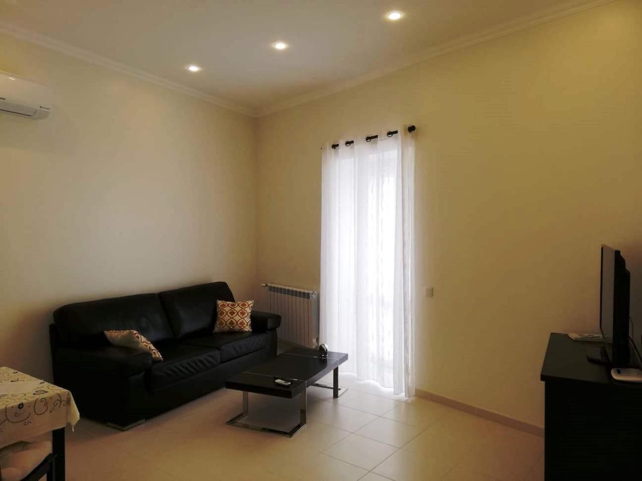Cândido Reis Apartments view 4