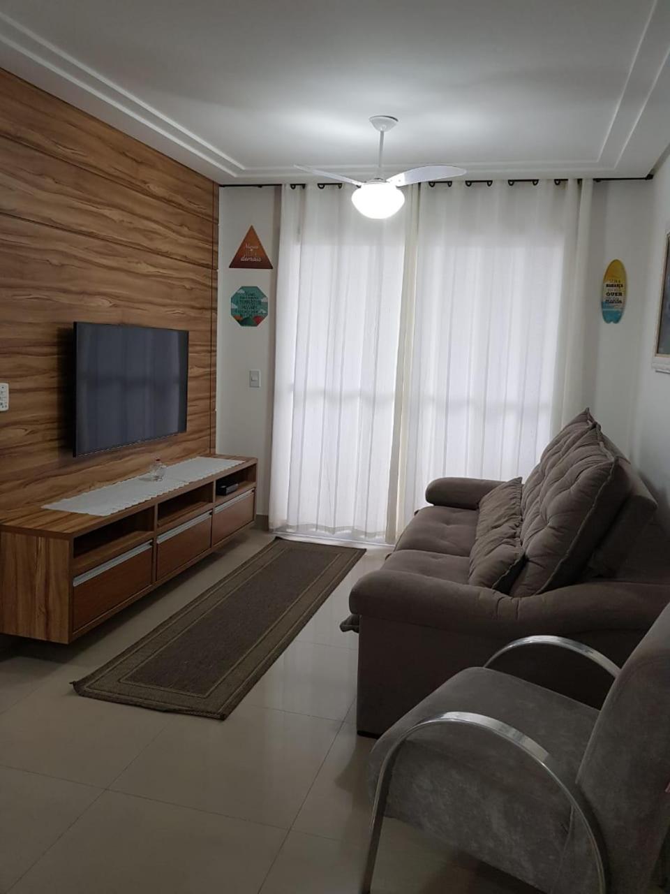 Praia do Morro - Guarapari - Apto 2 Quartos com Internet - Piscina - Ar Split - Edifício Gil Nogueira