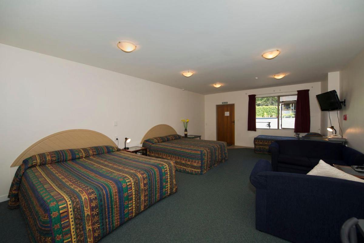 Lake Point Motel