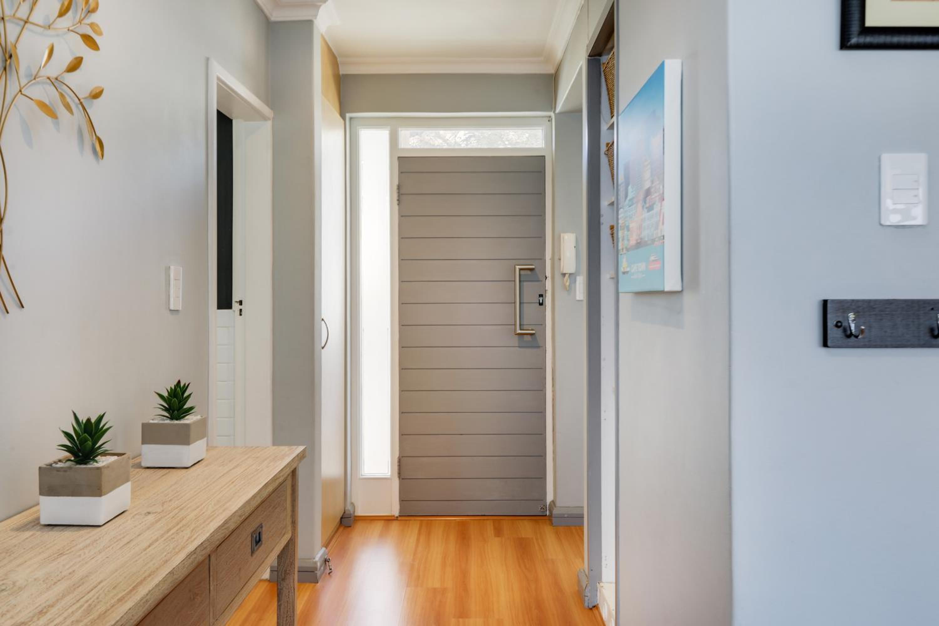 Backup-Powered Bantry Bay View 2 Bed Apartment view 4