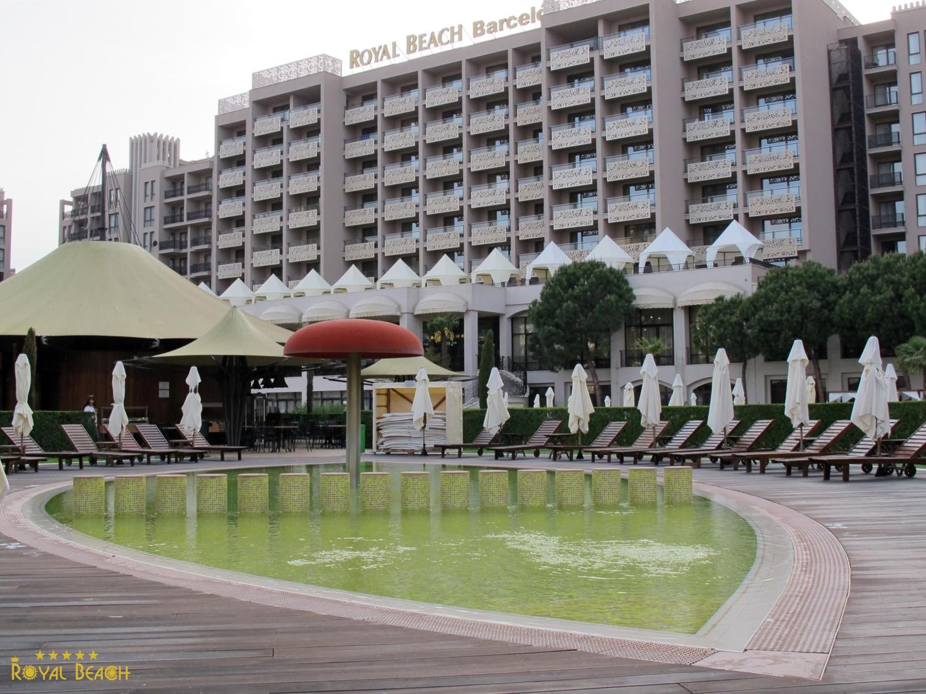 ROYAL BEACH HOTEL apartment