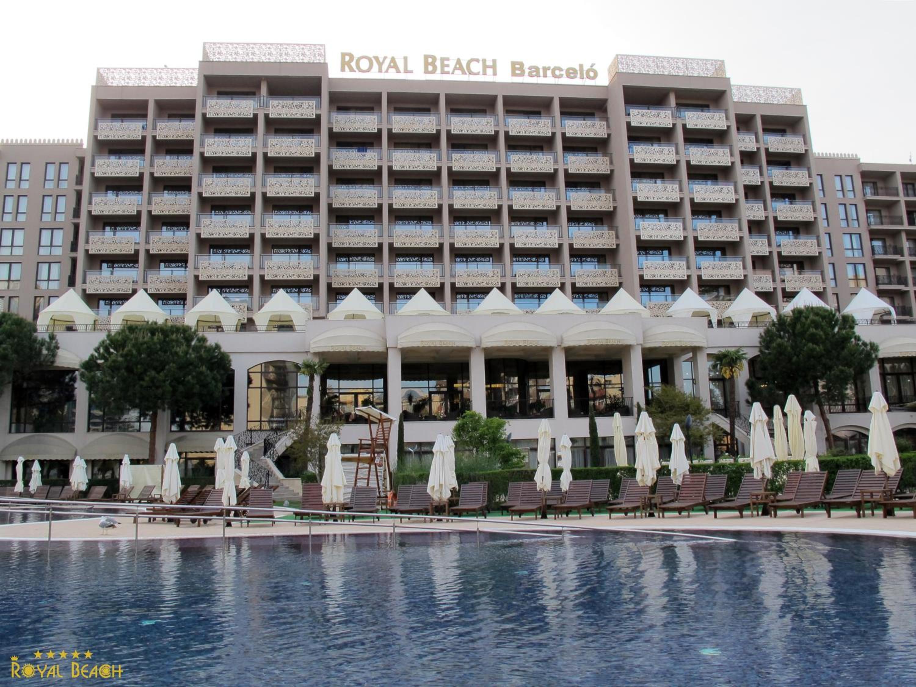 ROYAL BEACH HOTEL apartment