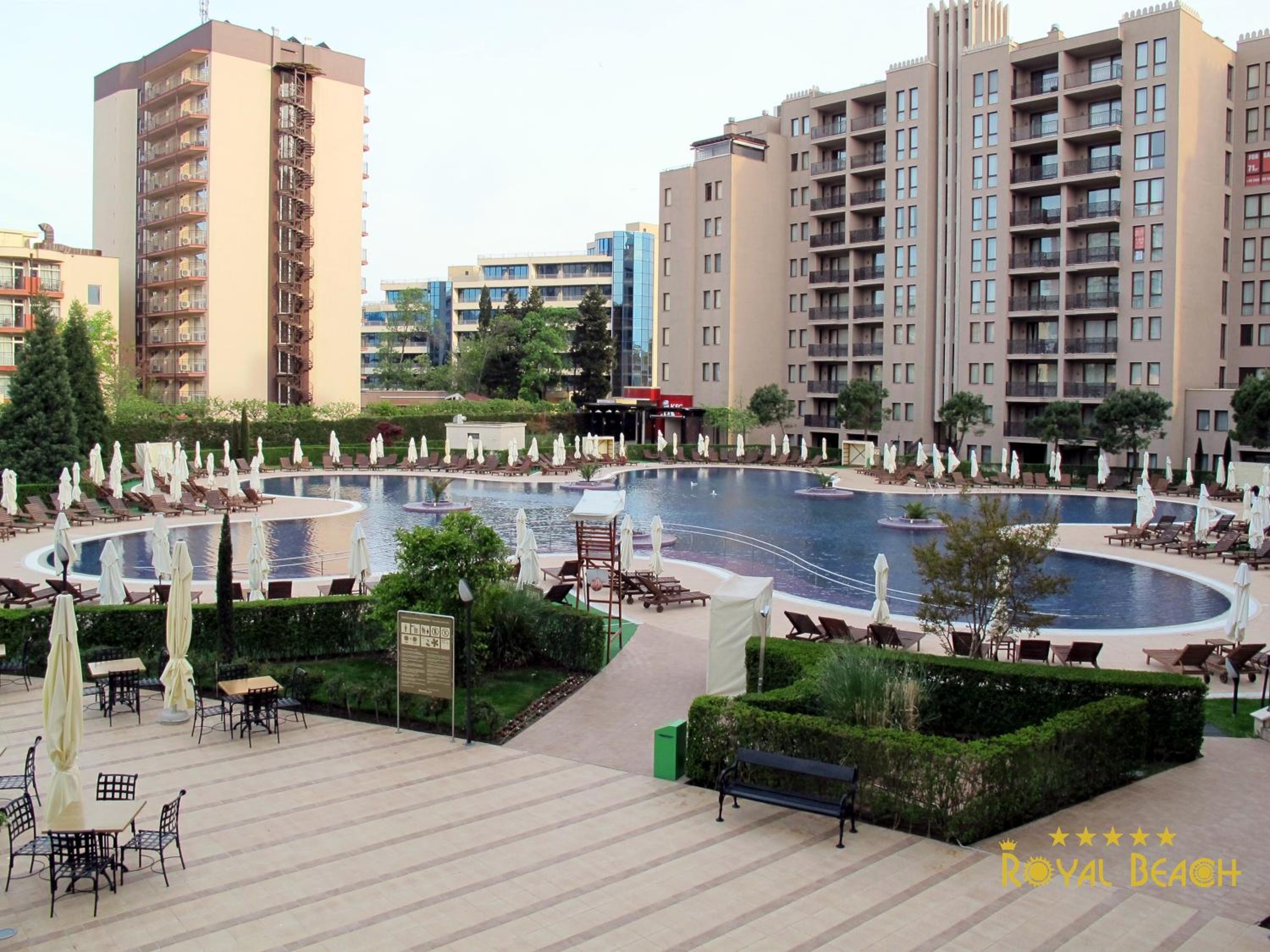 ROYAL BEACH HOTEL apartment