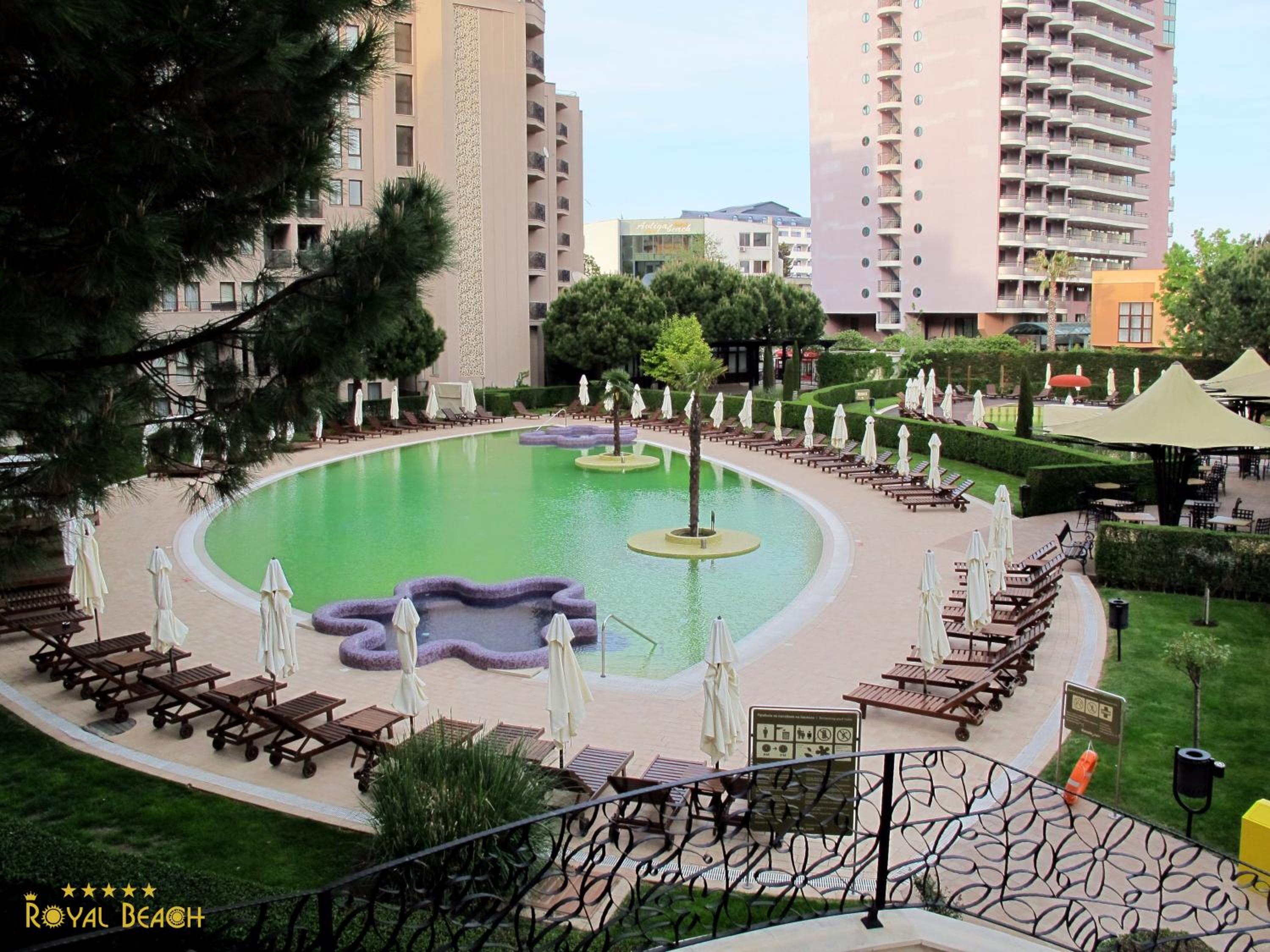 ROYAL BEACH HOTEL apartment
