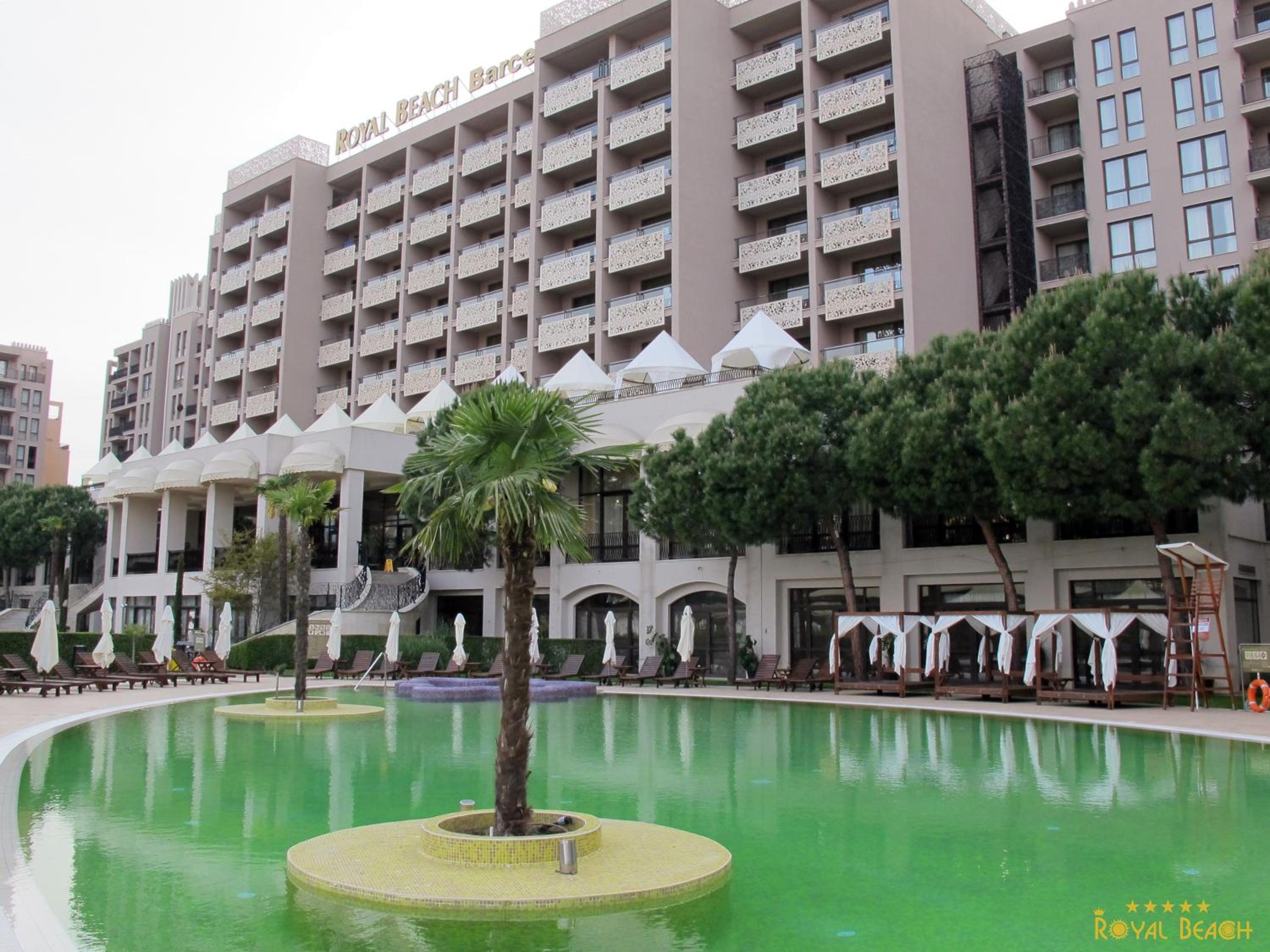 ROYAL BEACH HOTEL apartment