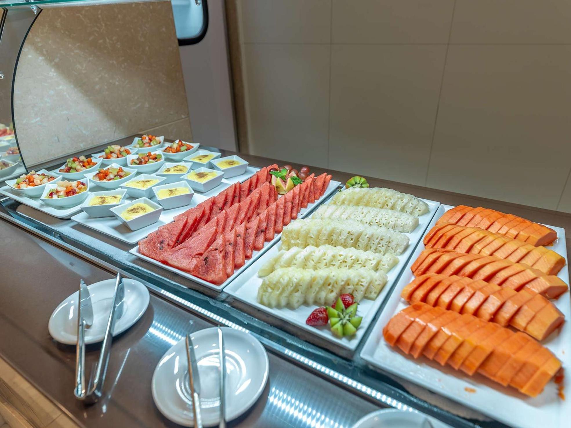 Vitoria Vacations - Comfort Suites Vitoria - Property Image 10