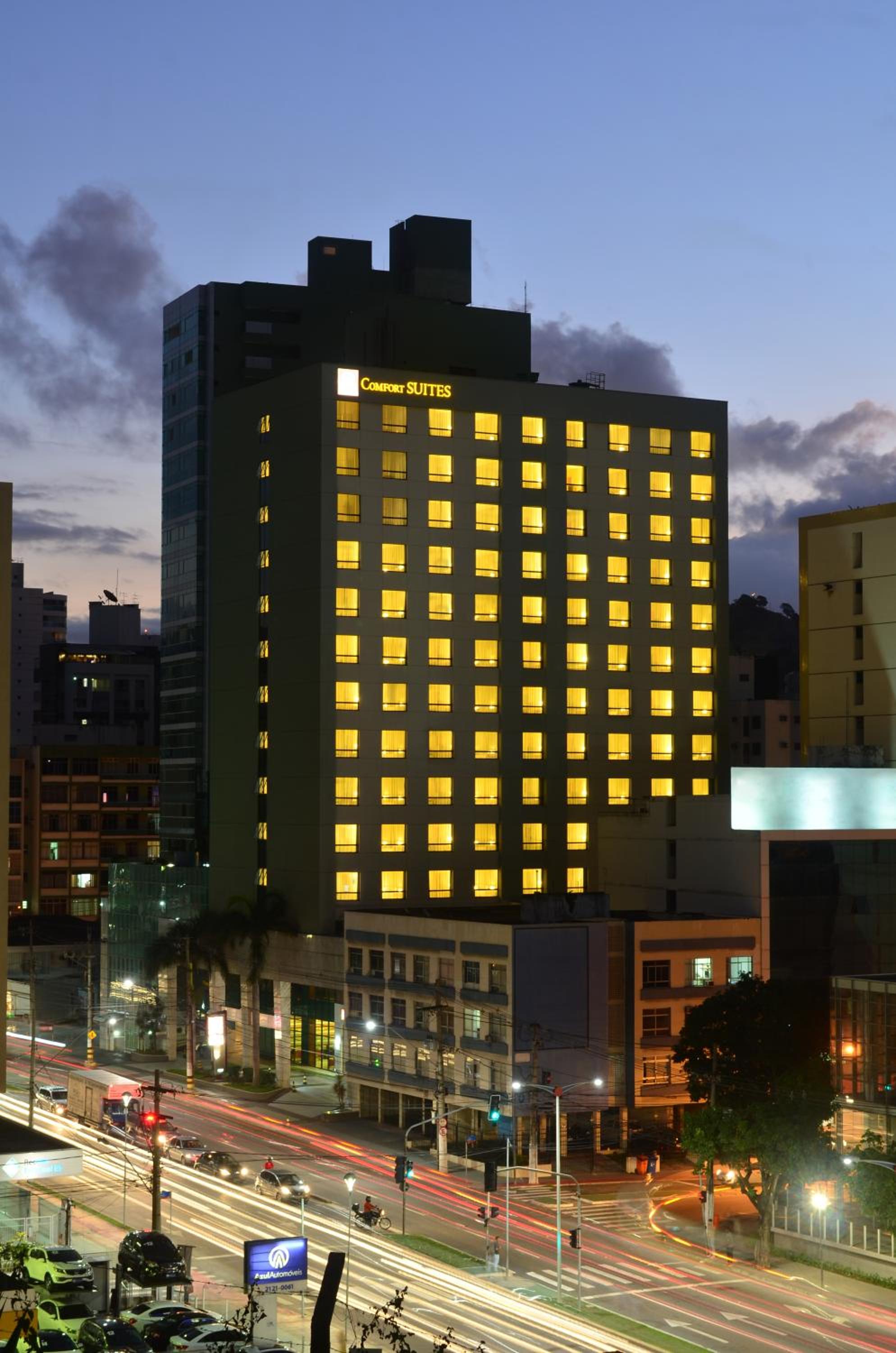 Vitoria Vacations - Comfort Suites Vitoria - Property Image 1