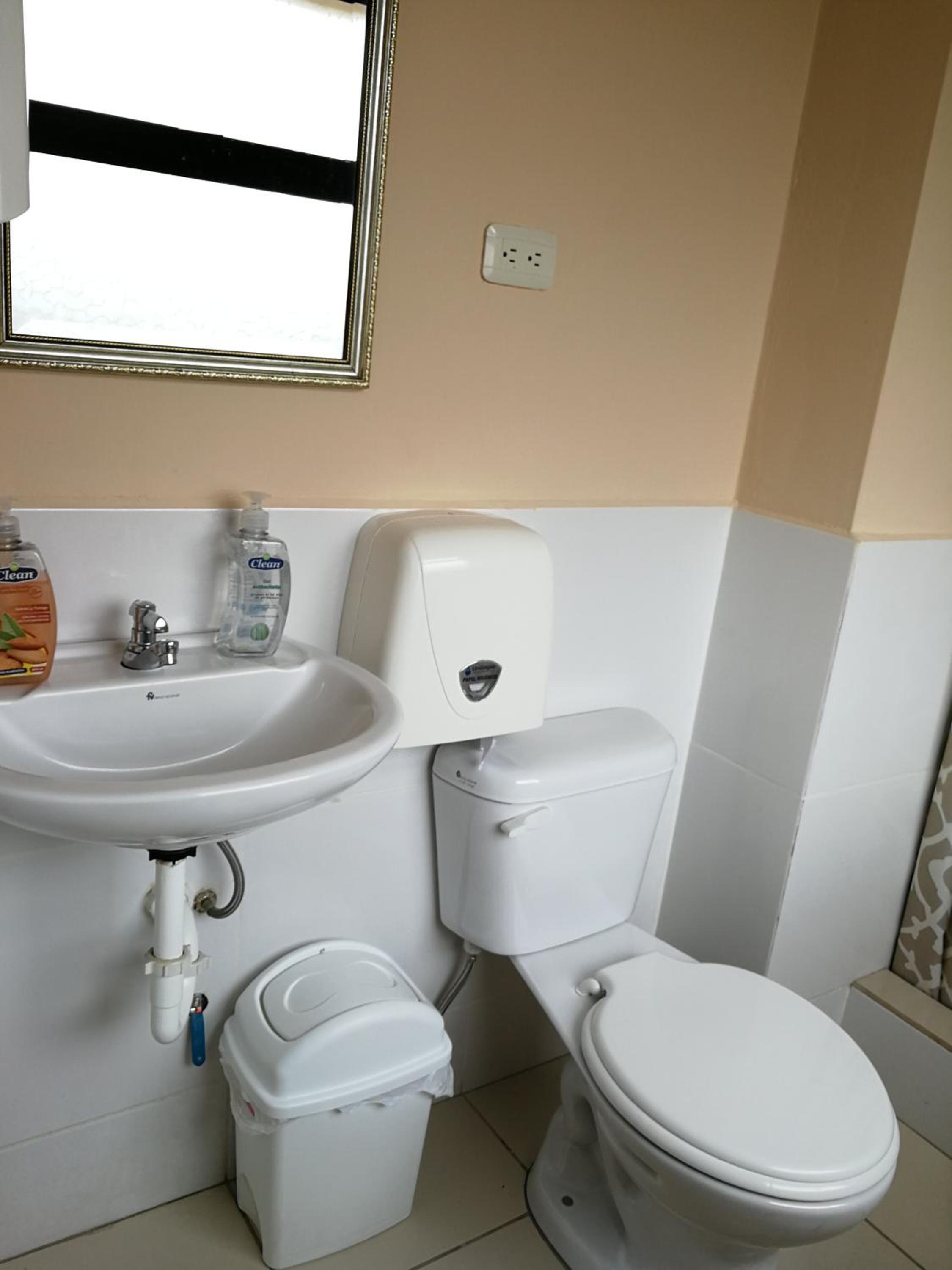 Chapelet Hostal view 2