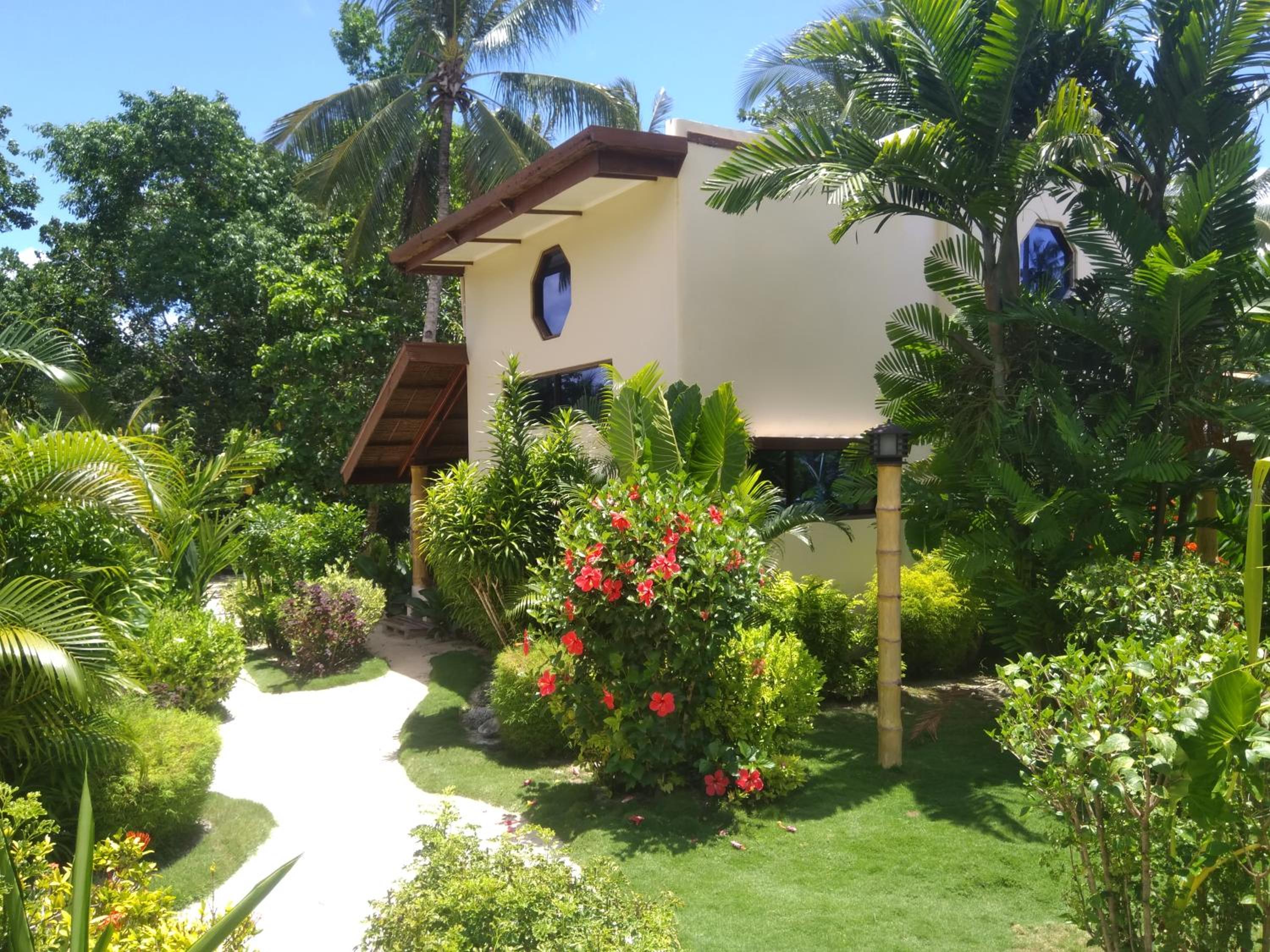 Siargao Sunset Bay Beach Villas